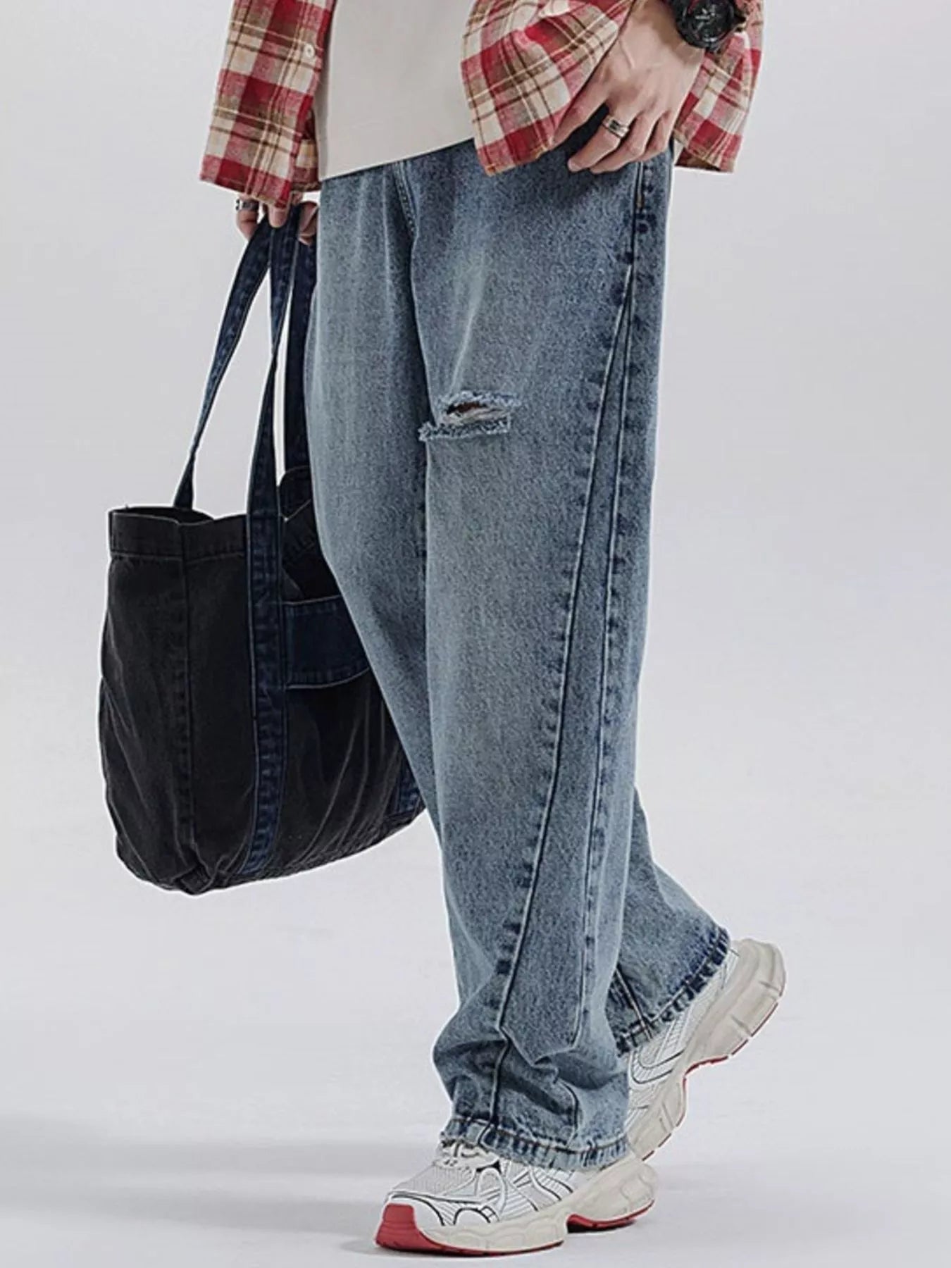 Men's Vintage Distressed Relaxed Fit Jeans