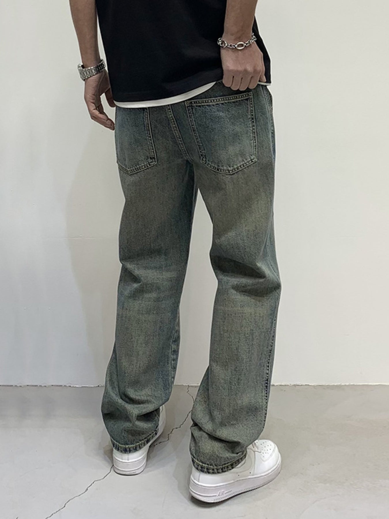 Men's Vintage Wash Loose Fit Jeans
