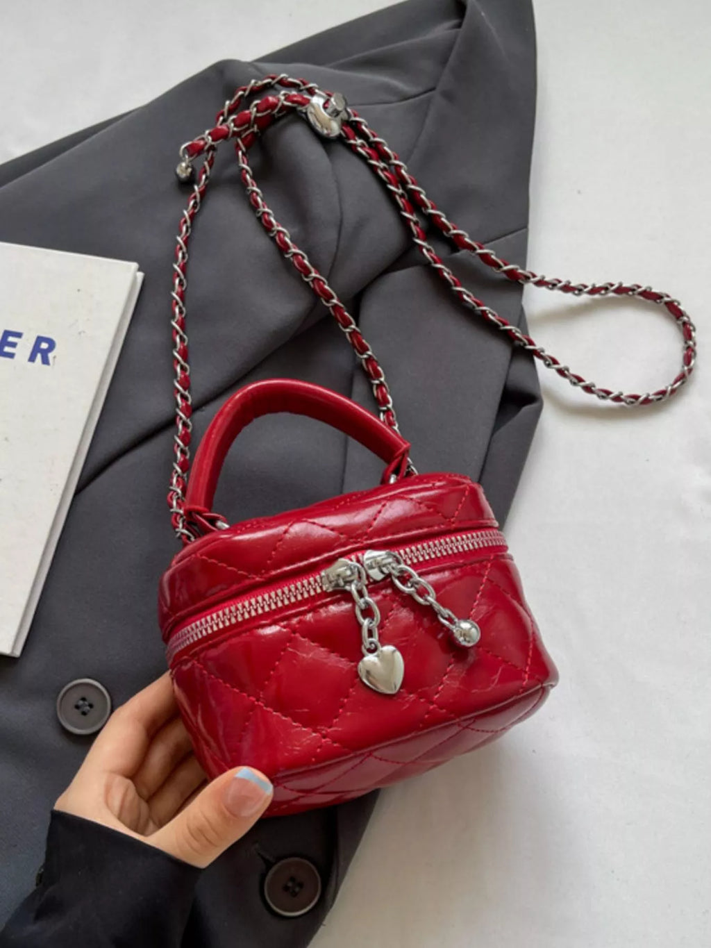 Quilted Pattern Crossbody Bag