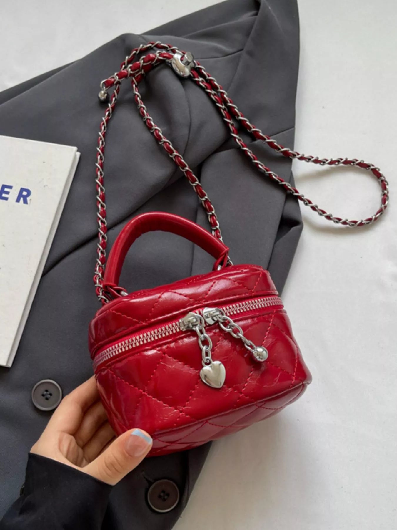 Quilted Pattern Crossbody Bag