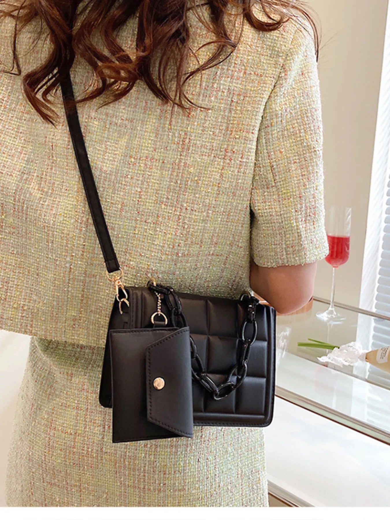 Quilted Chain Strap Crossbody Bag