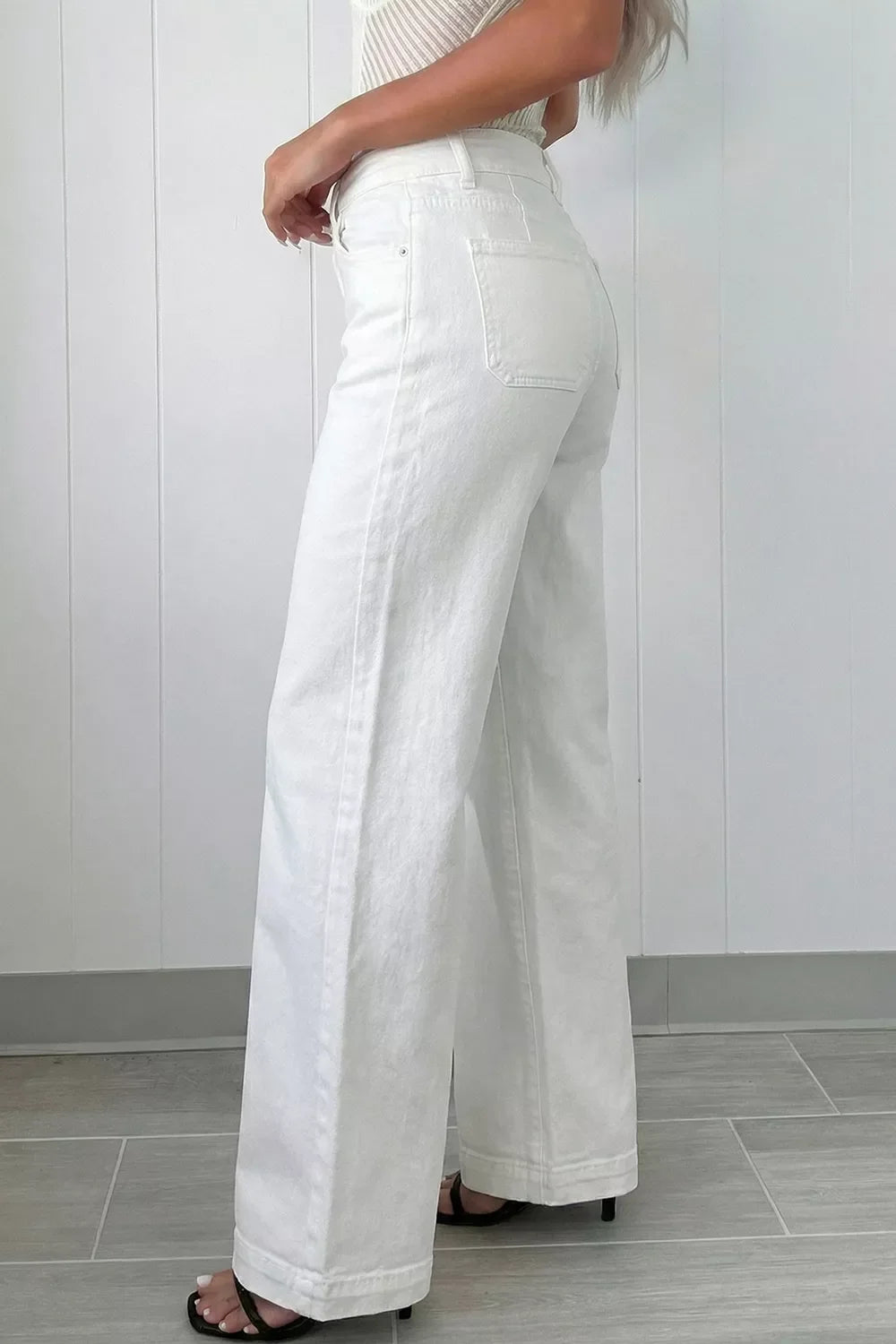 2-Button High Waist Wide Leg Jeans