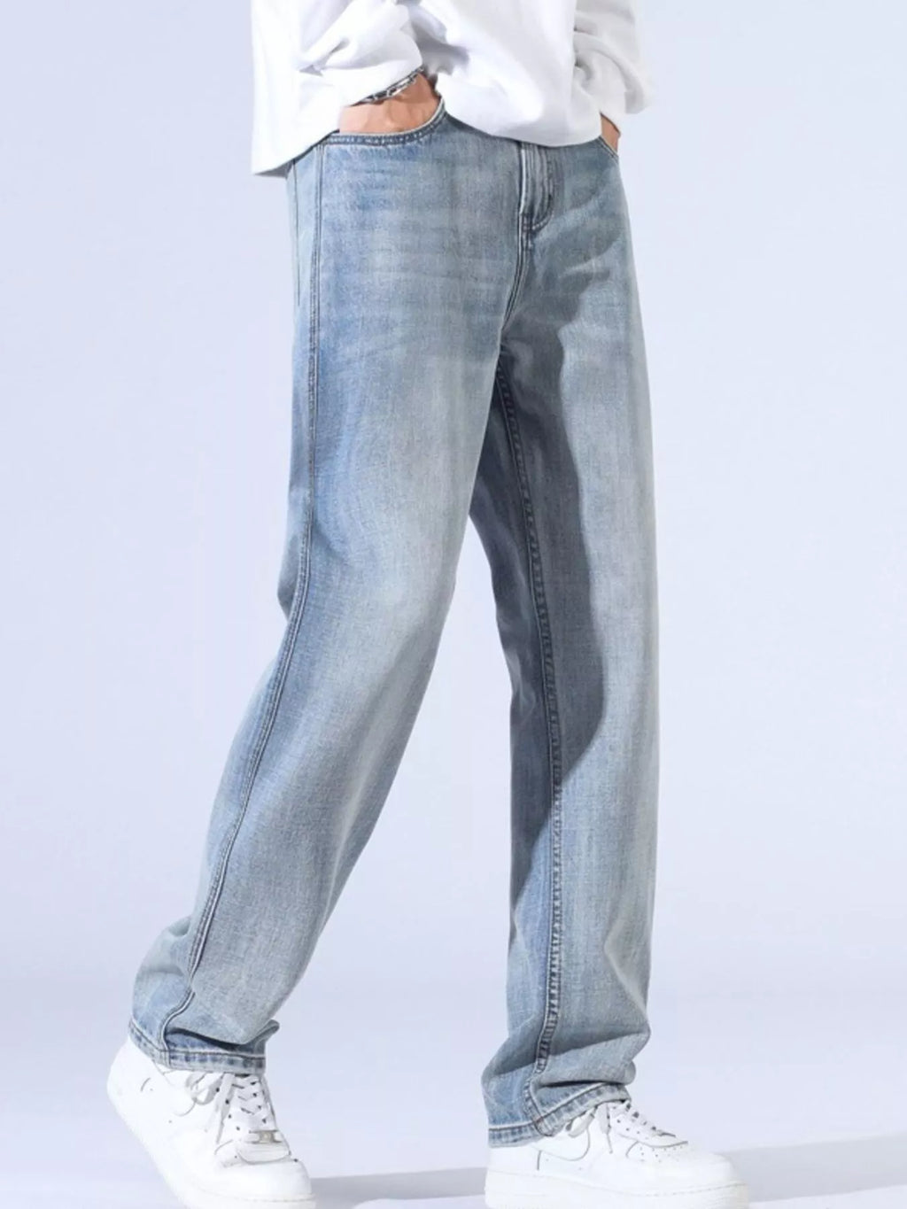 Men's Relaxed Fit Wide Leg Jeans