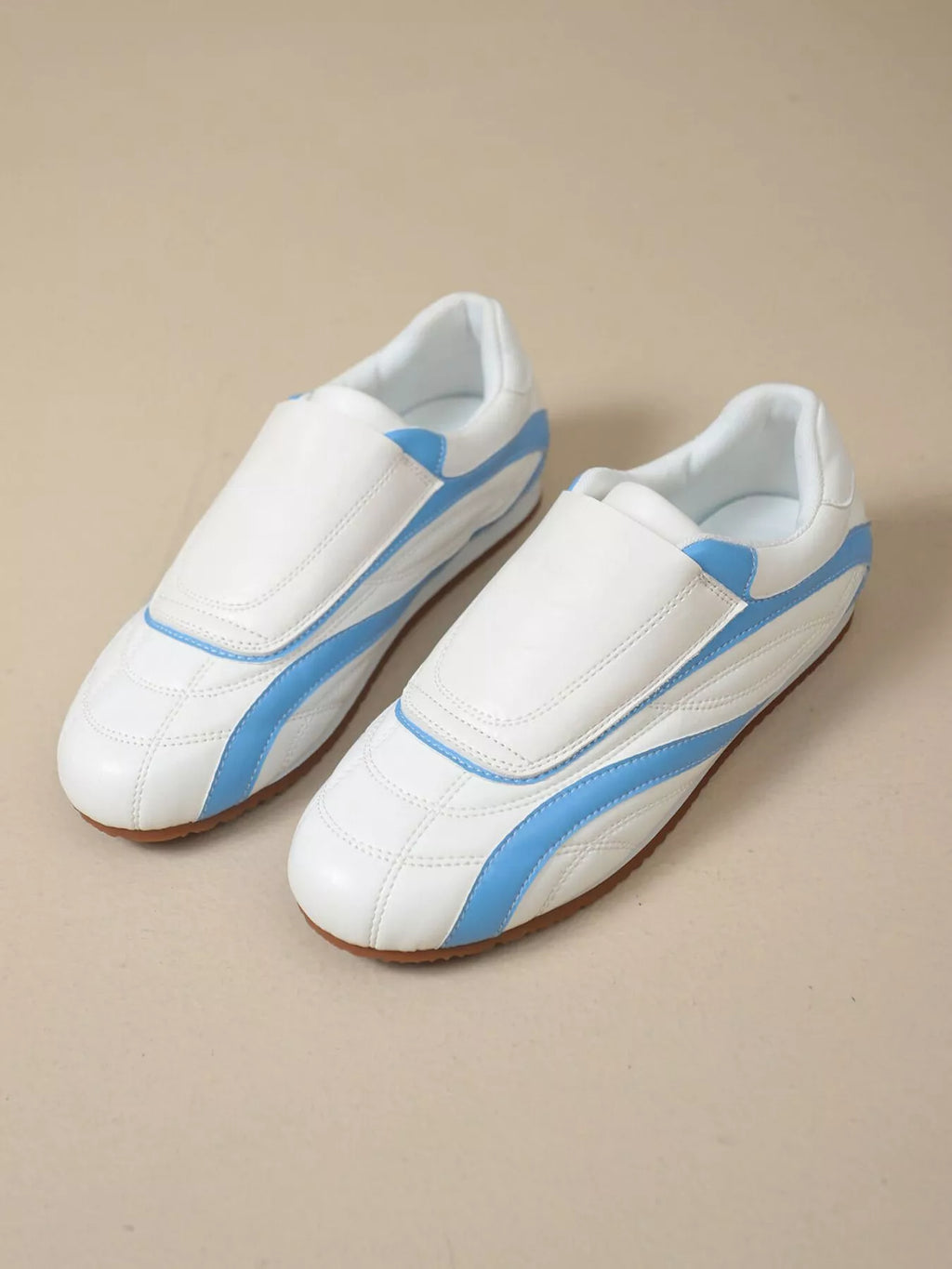 Contrast Round Toe Sneakers
