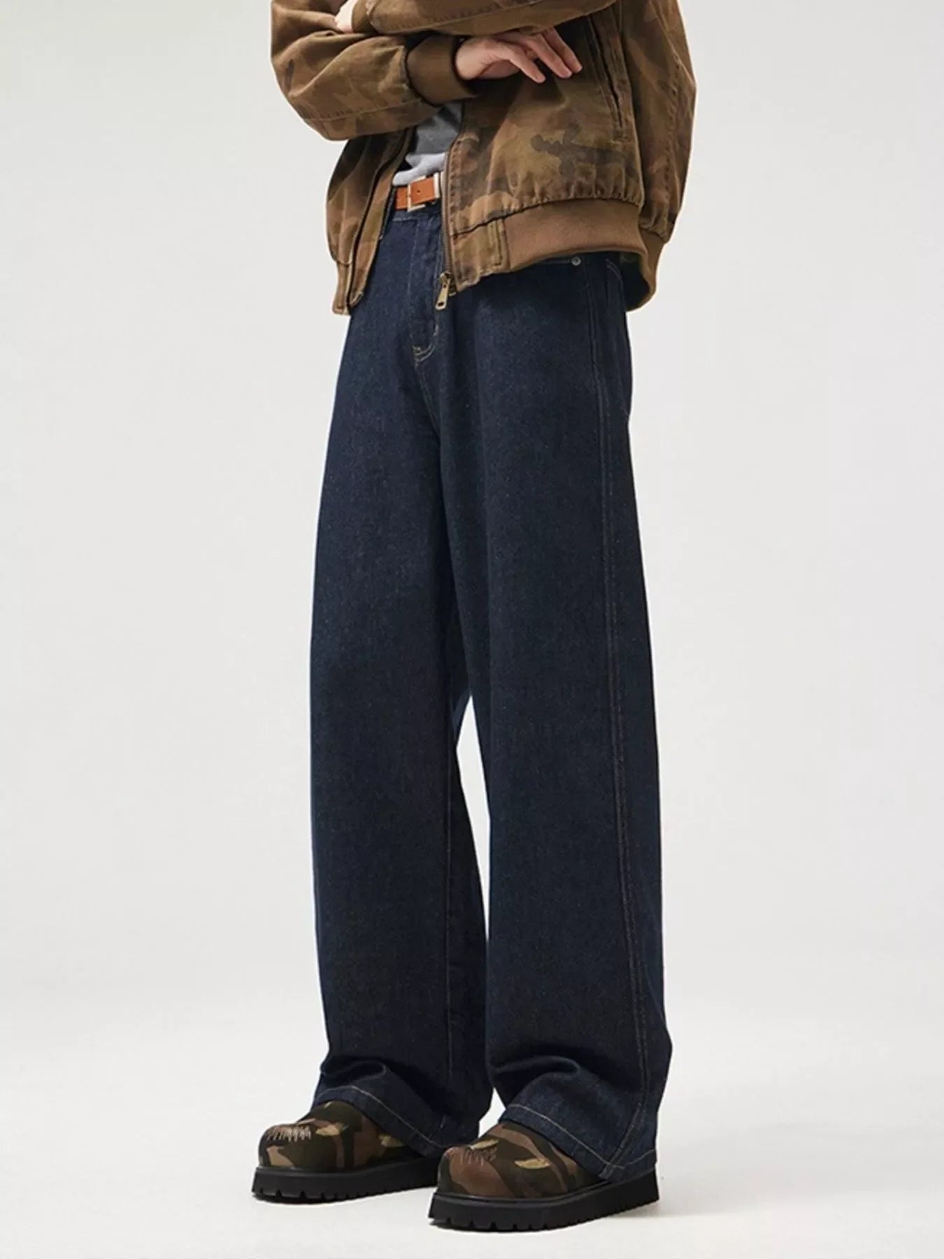 Men's Wide Leg Jeans