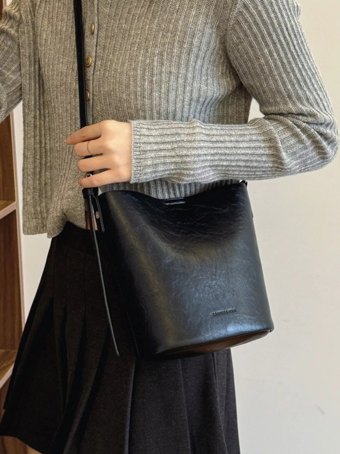 Vintage Style Bucket Crossbody Bag