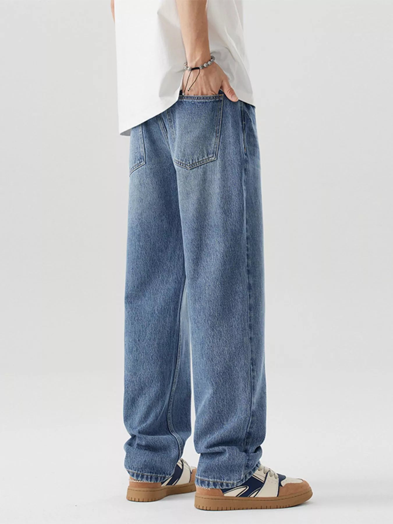Men's Relaxed Fit Wash Jeans