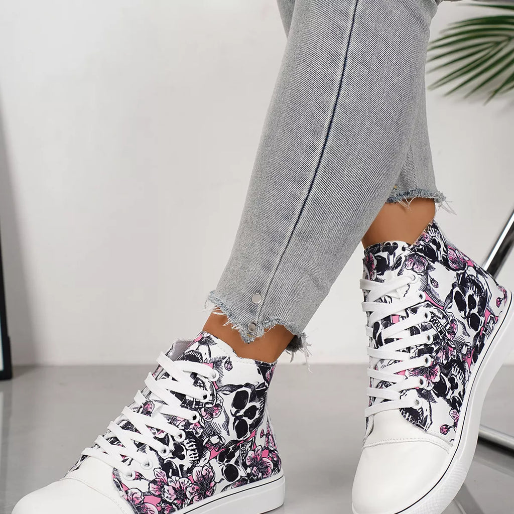 Round Toe Lace Up Sneakers