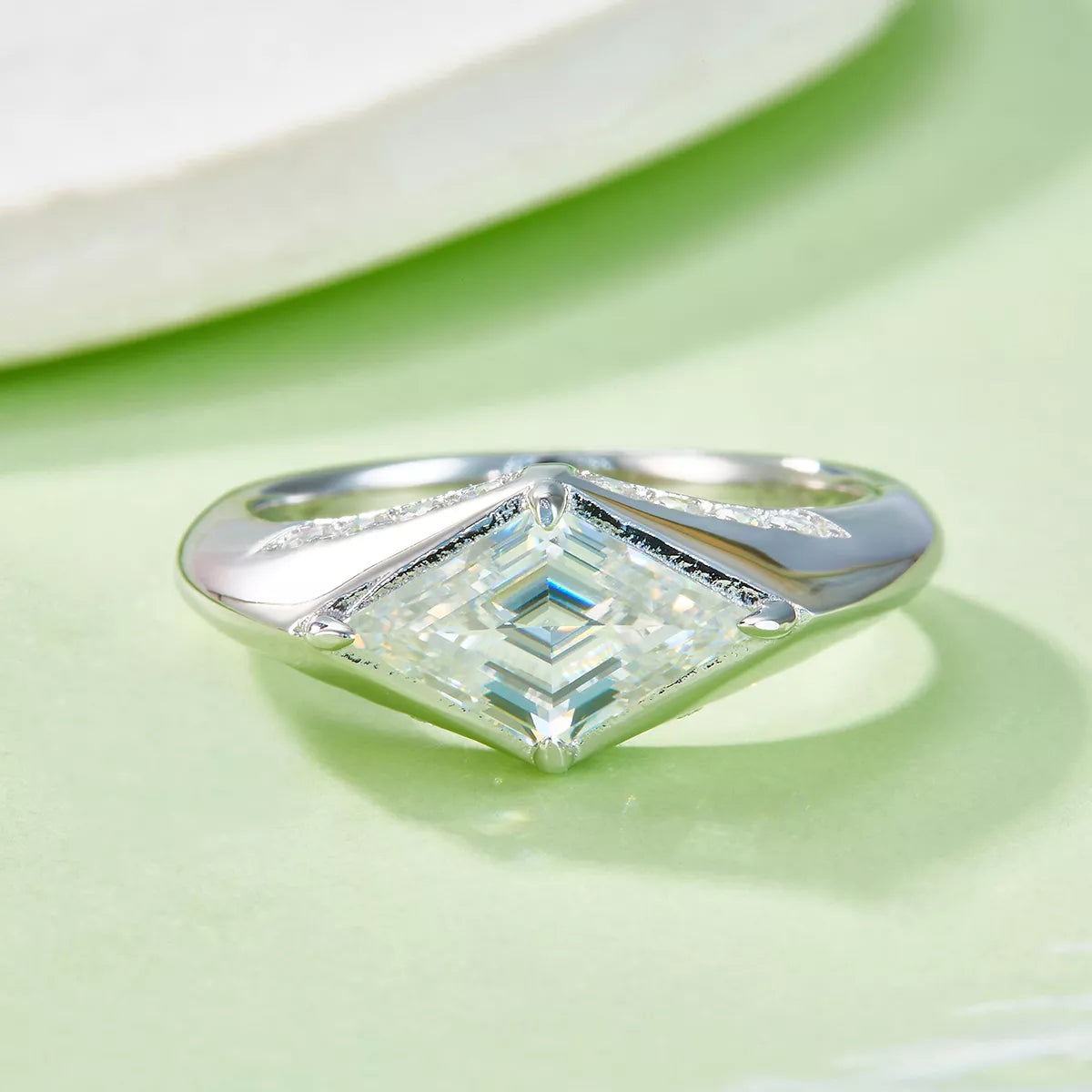 2 Carat Moissanite 925 Sterling Silver Ring