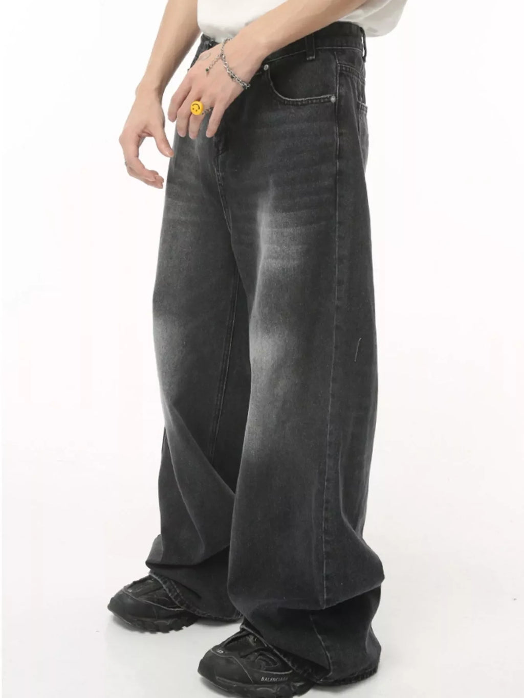 Men's Full Size Vintage Wash Wide Leg Jeans Plus Size