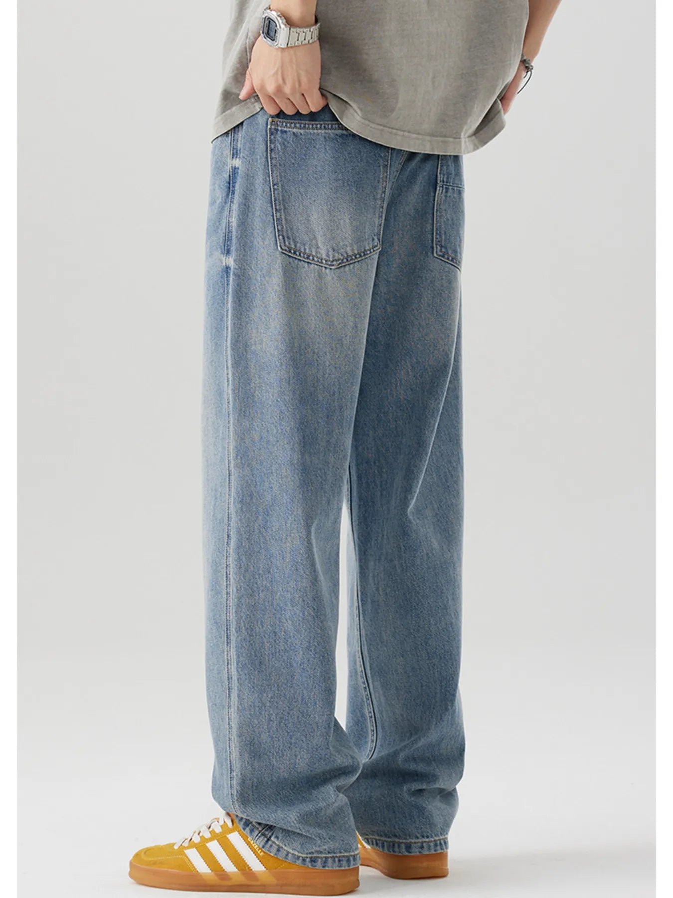 Men's Casual Loose Fit Wash Jeans