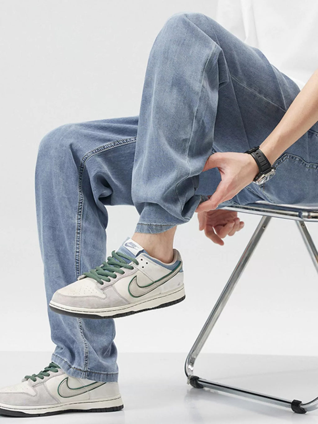 Men's Wide Leg Jeans