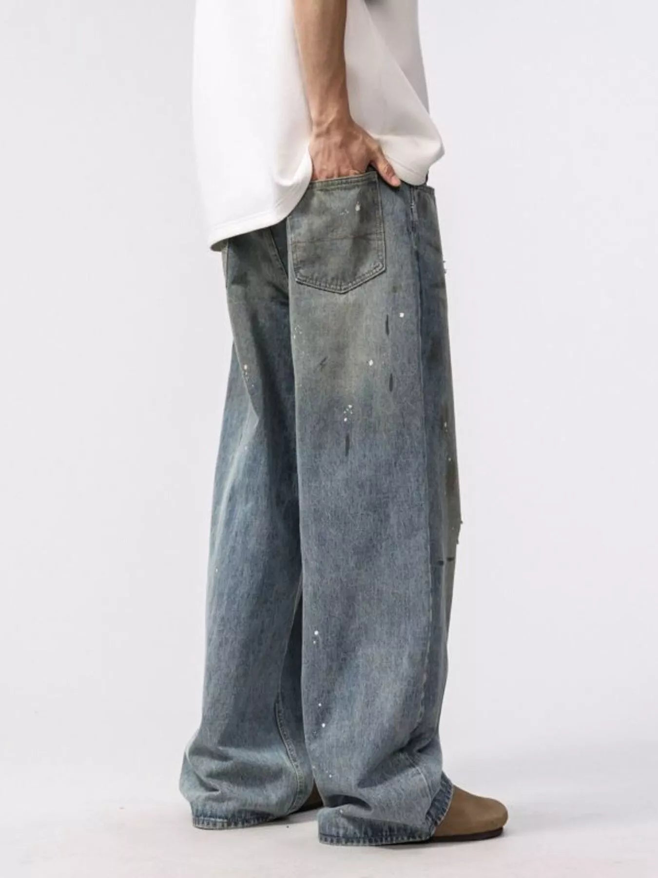 Men's Wide Leg Washed Jeans