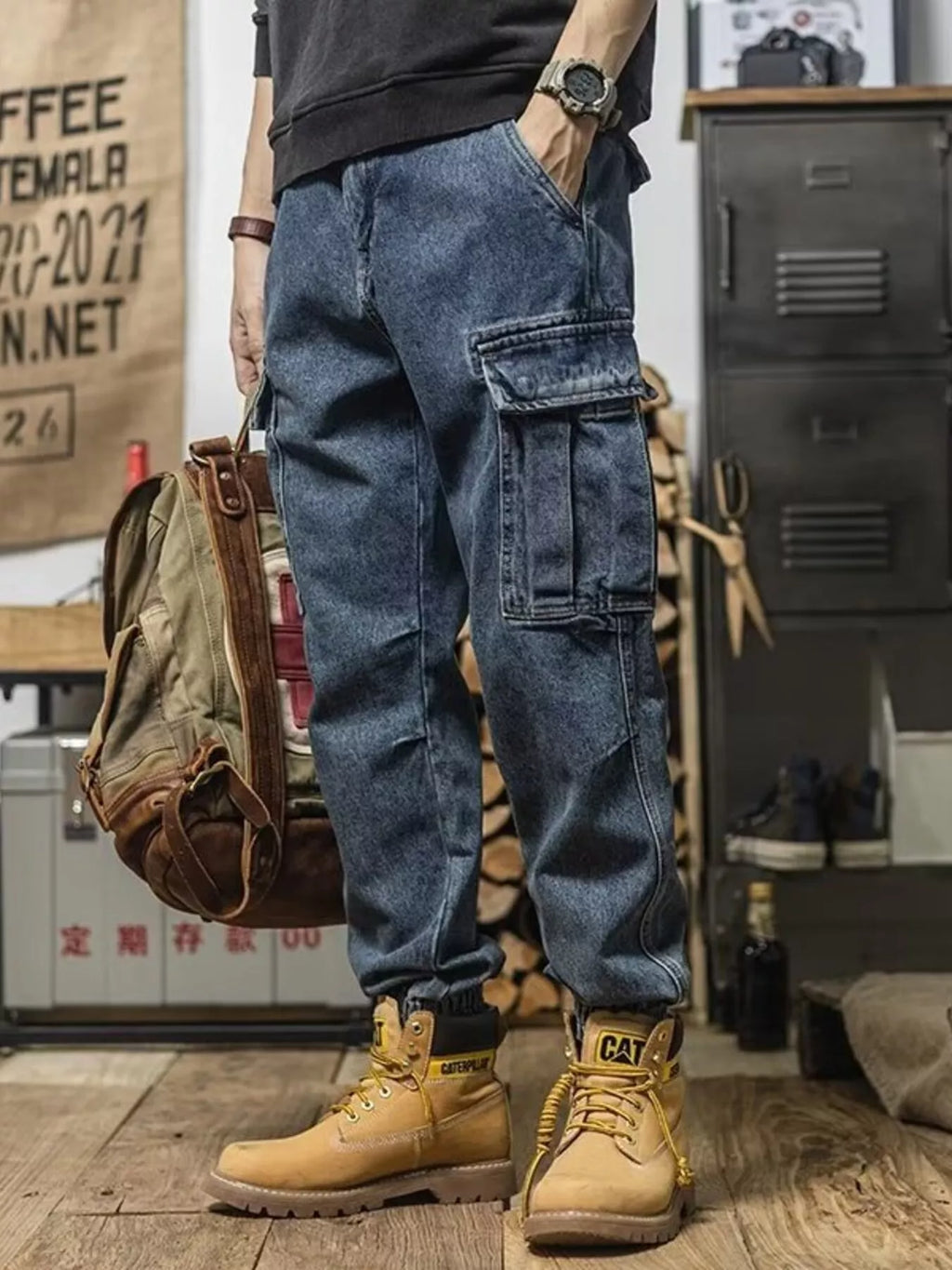 Men's Plus Size Vintage Wash Cargo Jeans
