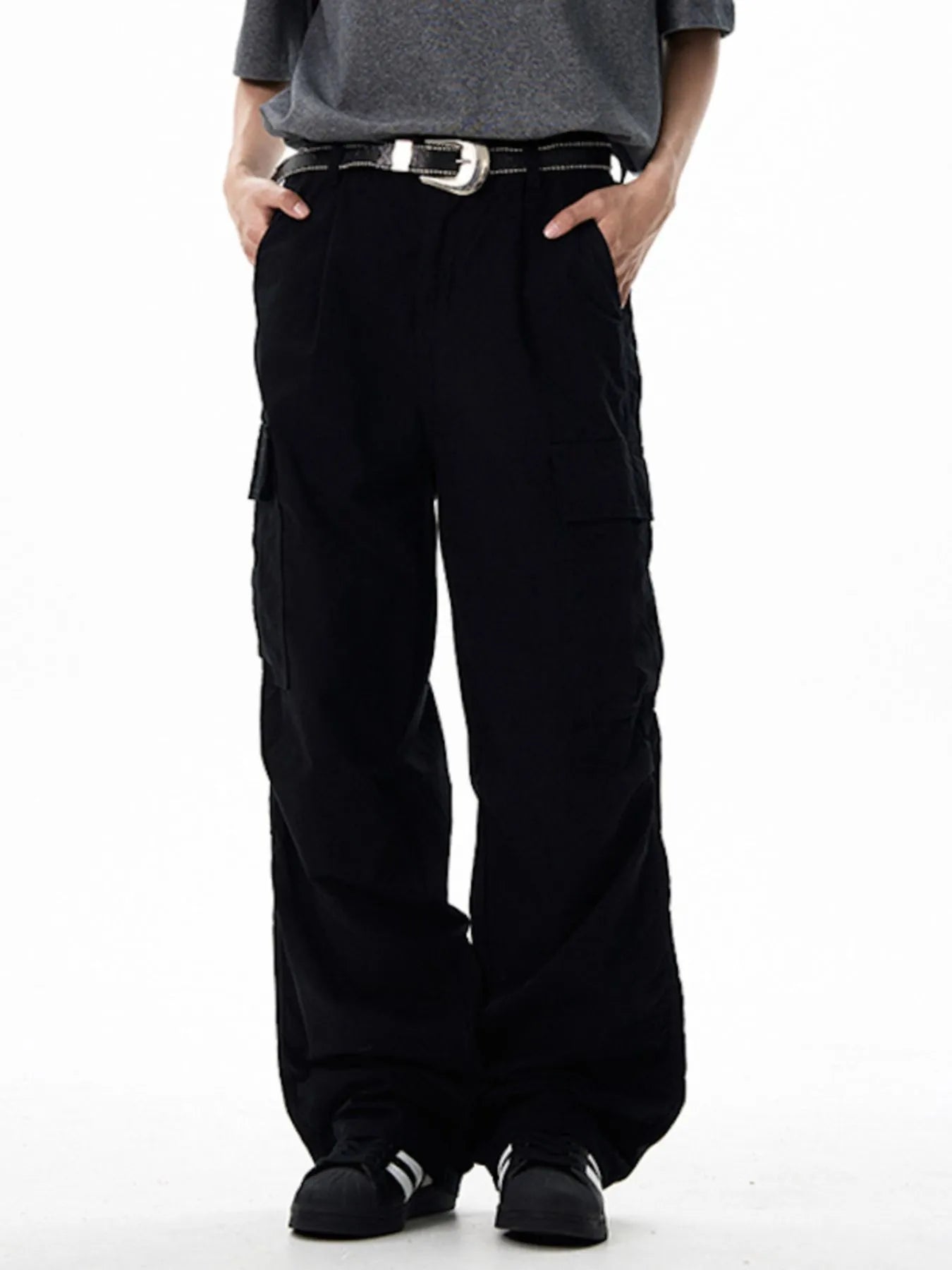 Men's Wide Leg Cargo Pants