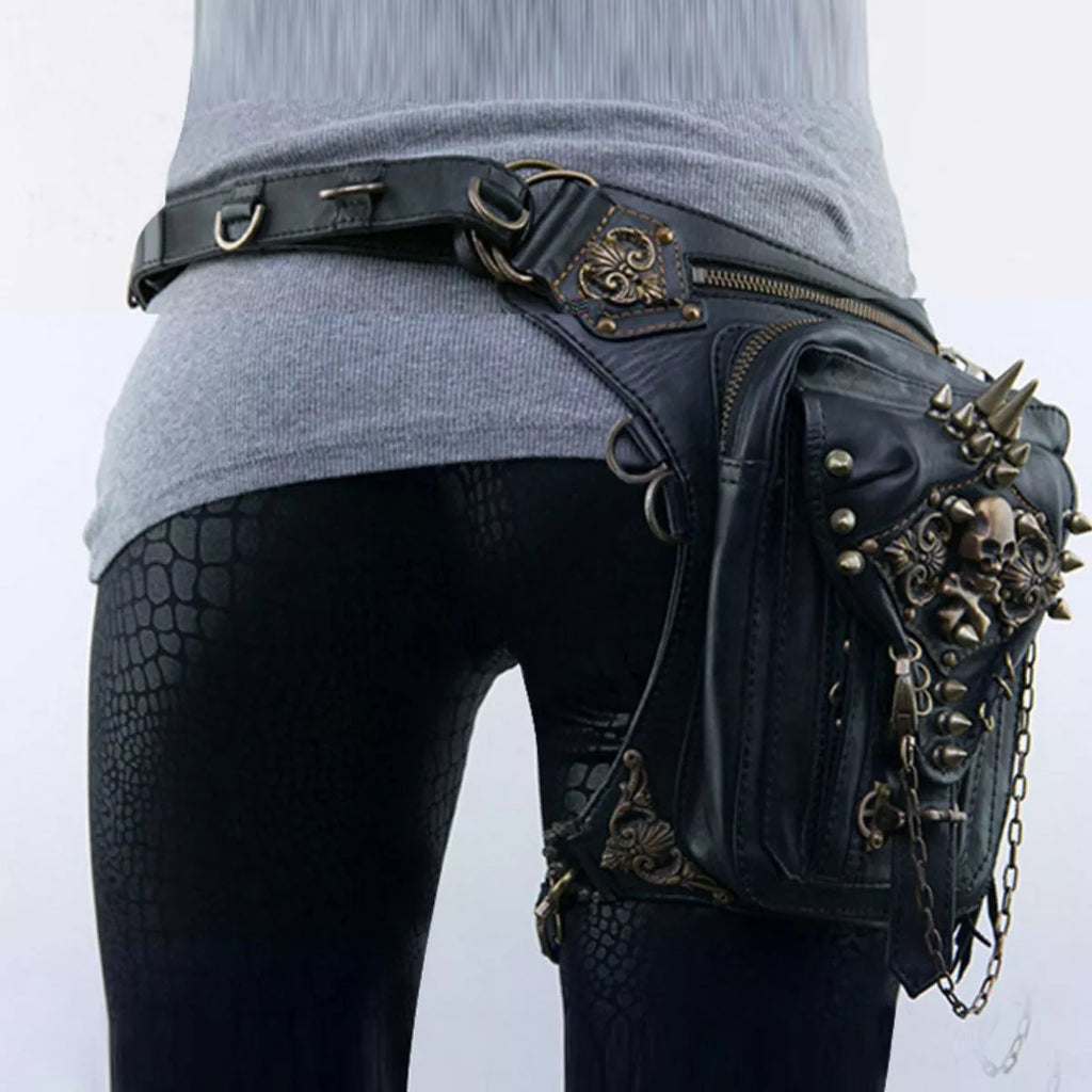 Steampunk Skull Decor Crossbody Bag