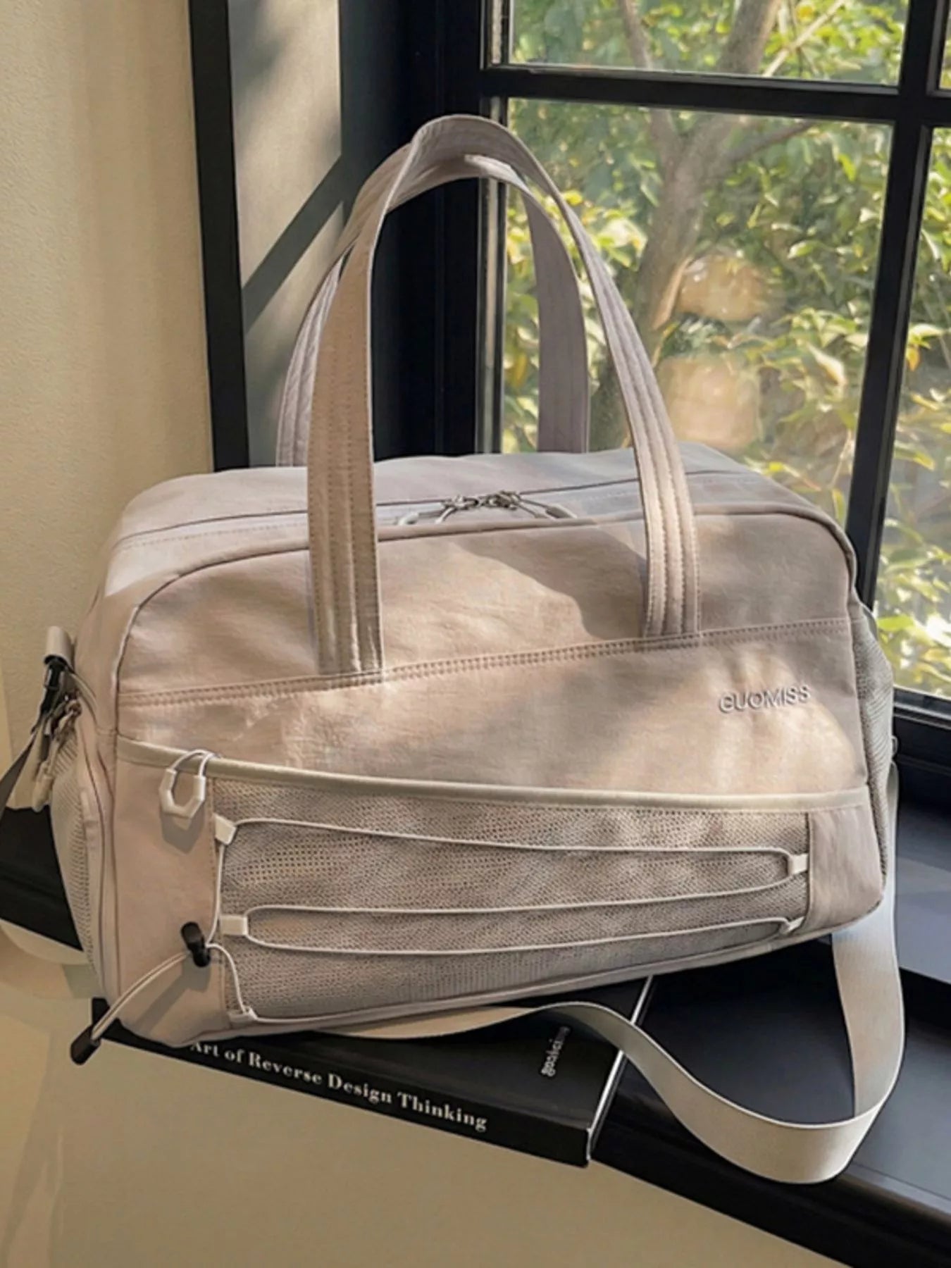 Lightweight Nylon Travel Bag