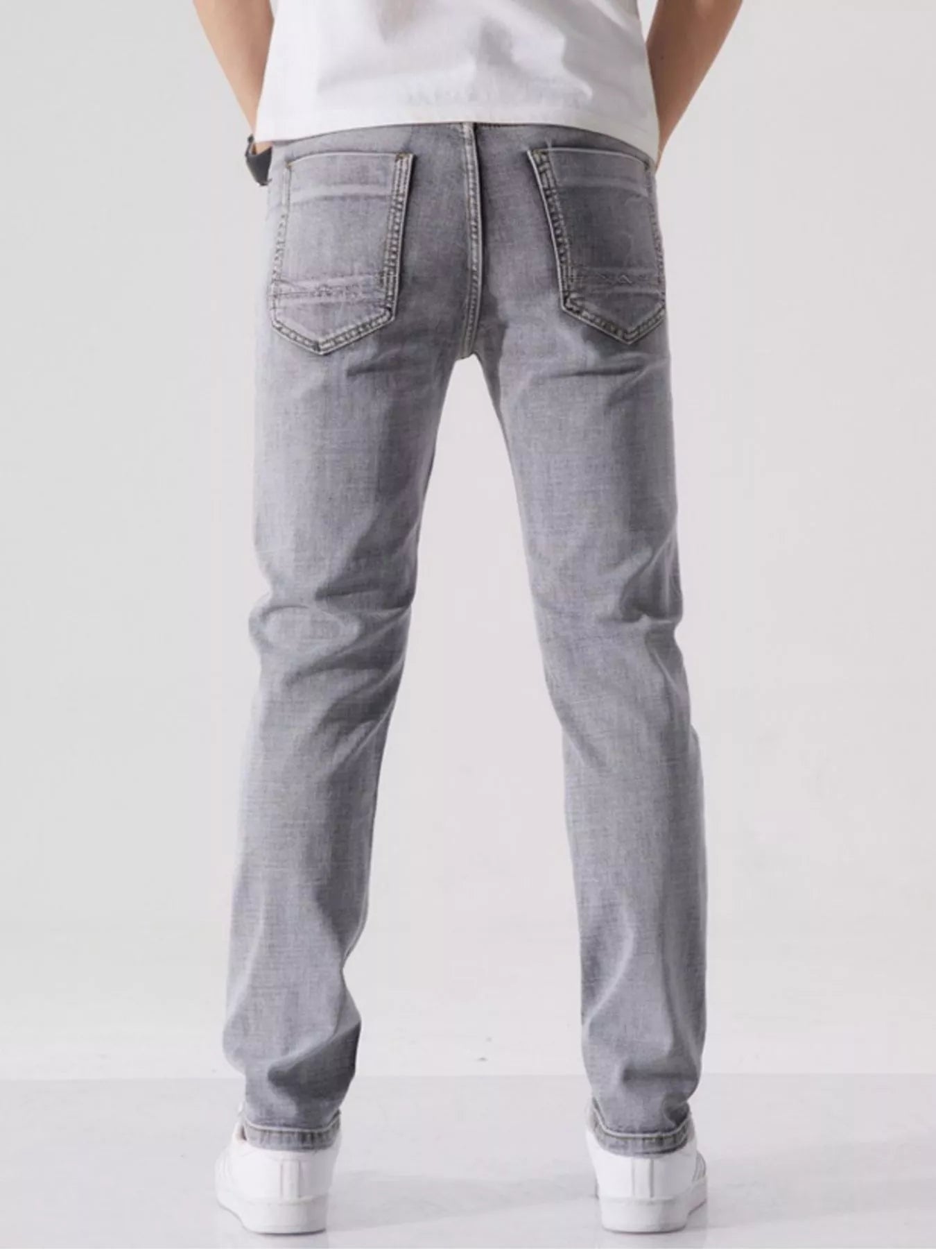 Men's Slim Fit Washed Jeans