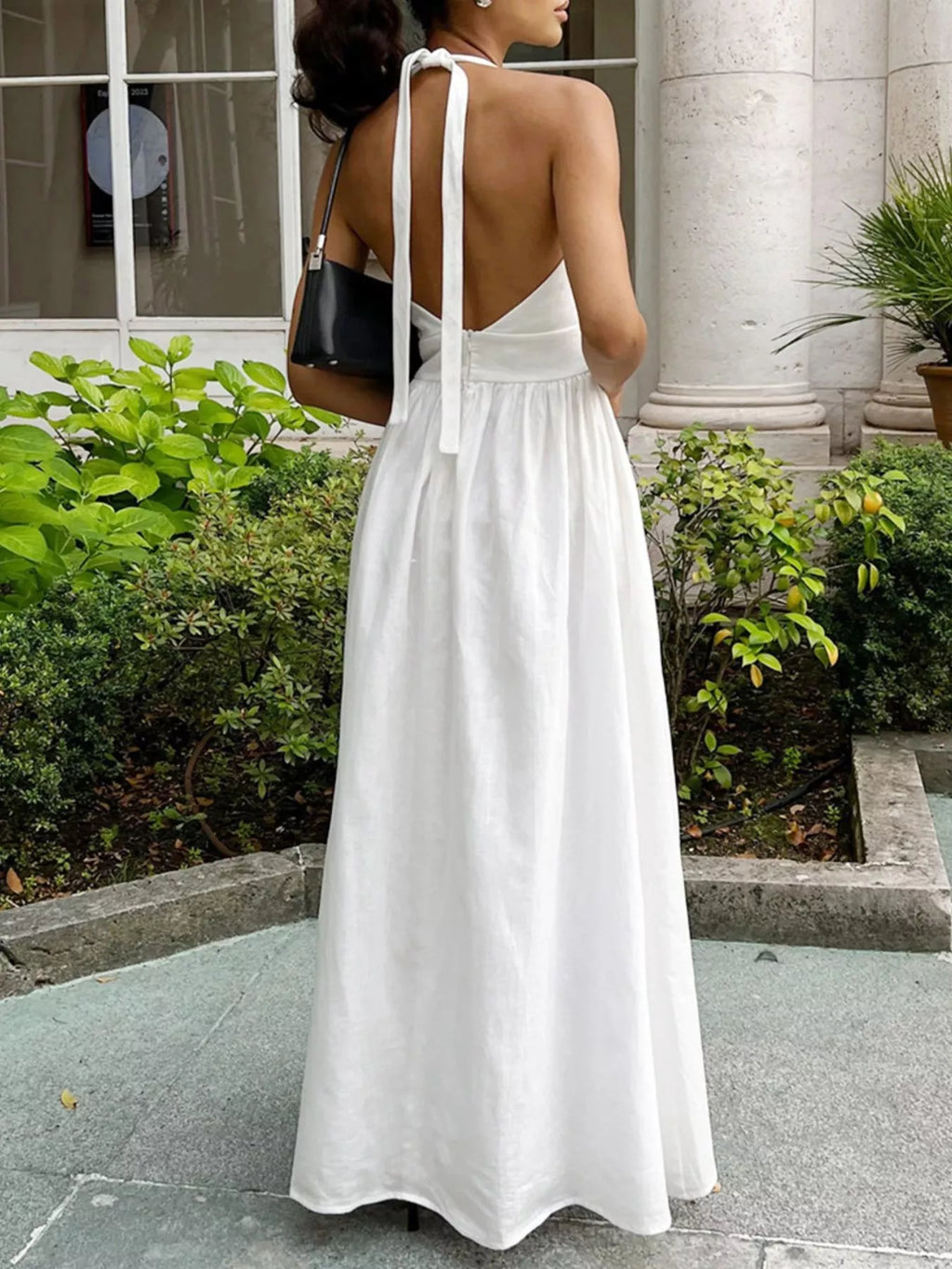 Halter Neck Flowy Maxi Dress