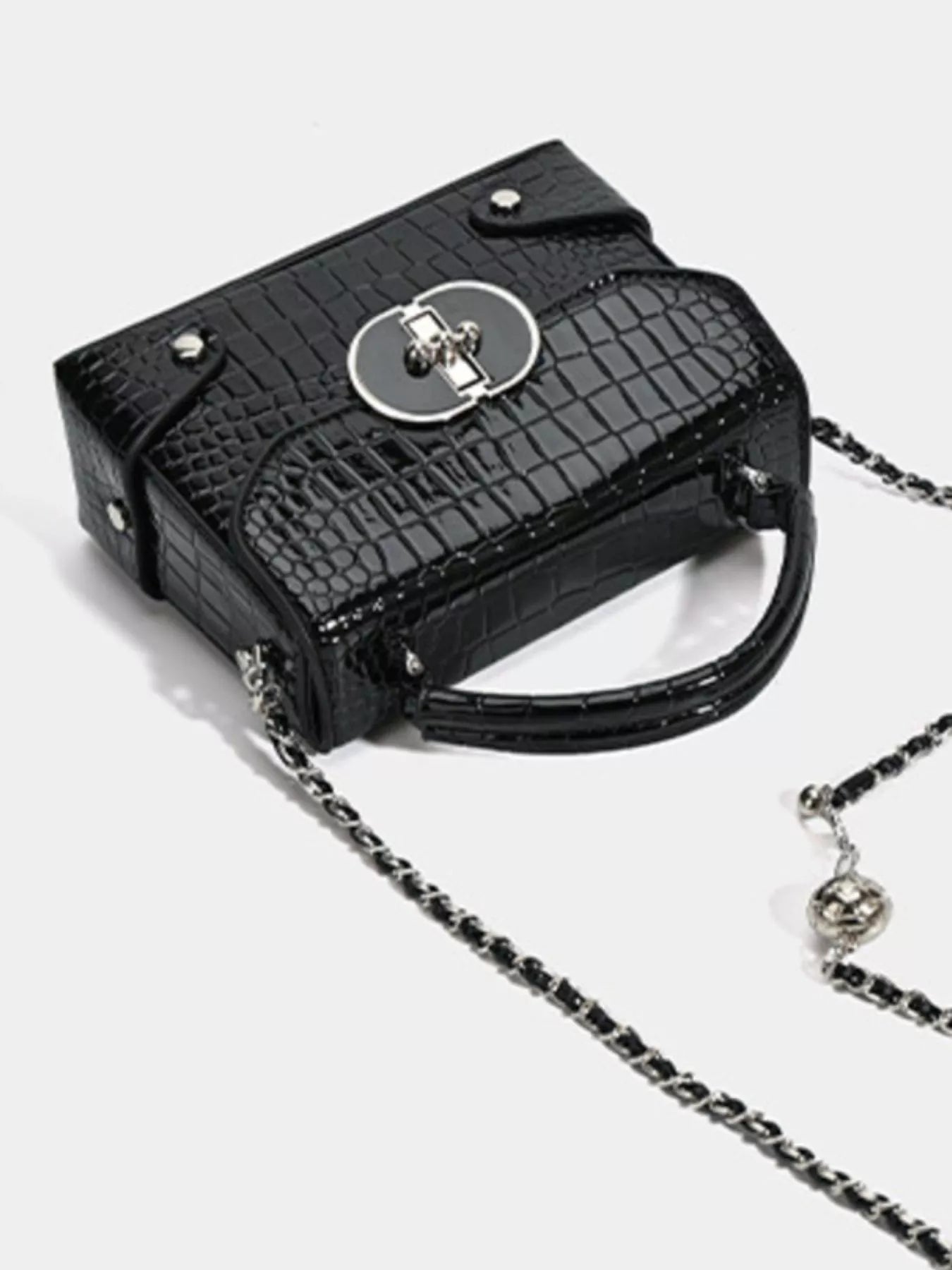 Crocodile Pattern Flap Crossbody Bag