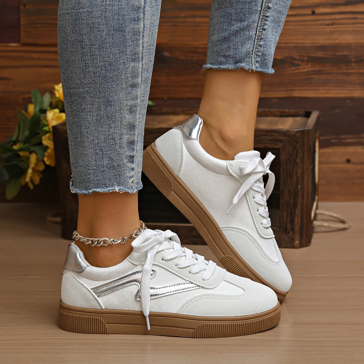 Round Toe Lace Up Sneakers