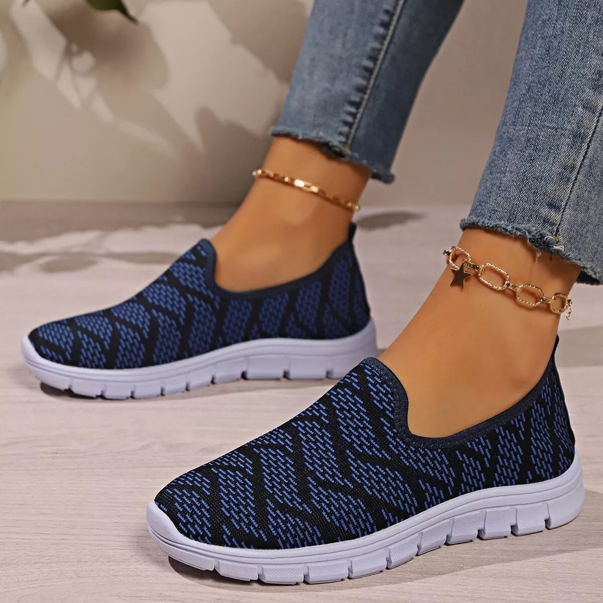 Breathable Mesh Round Toe Slip-Ons
