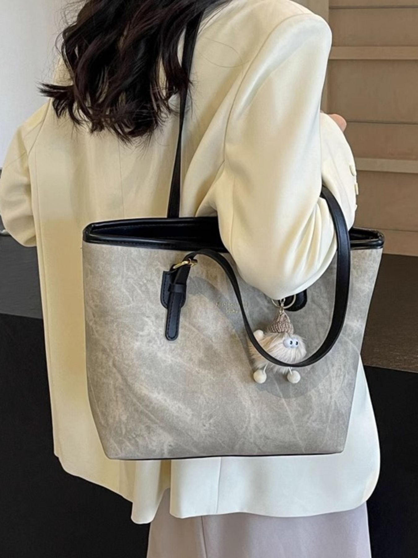 Contrast Strap Tote Bag