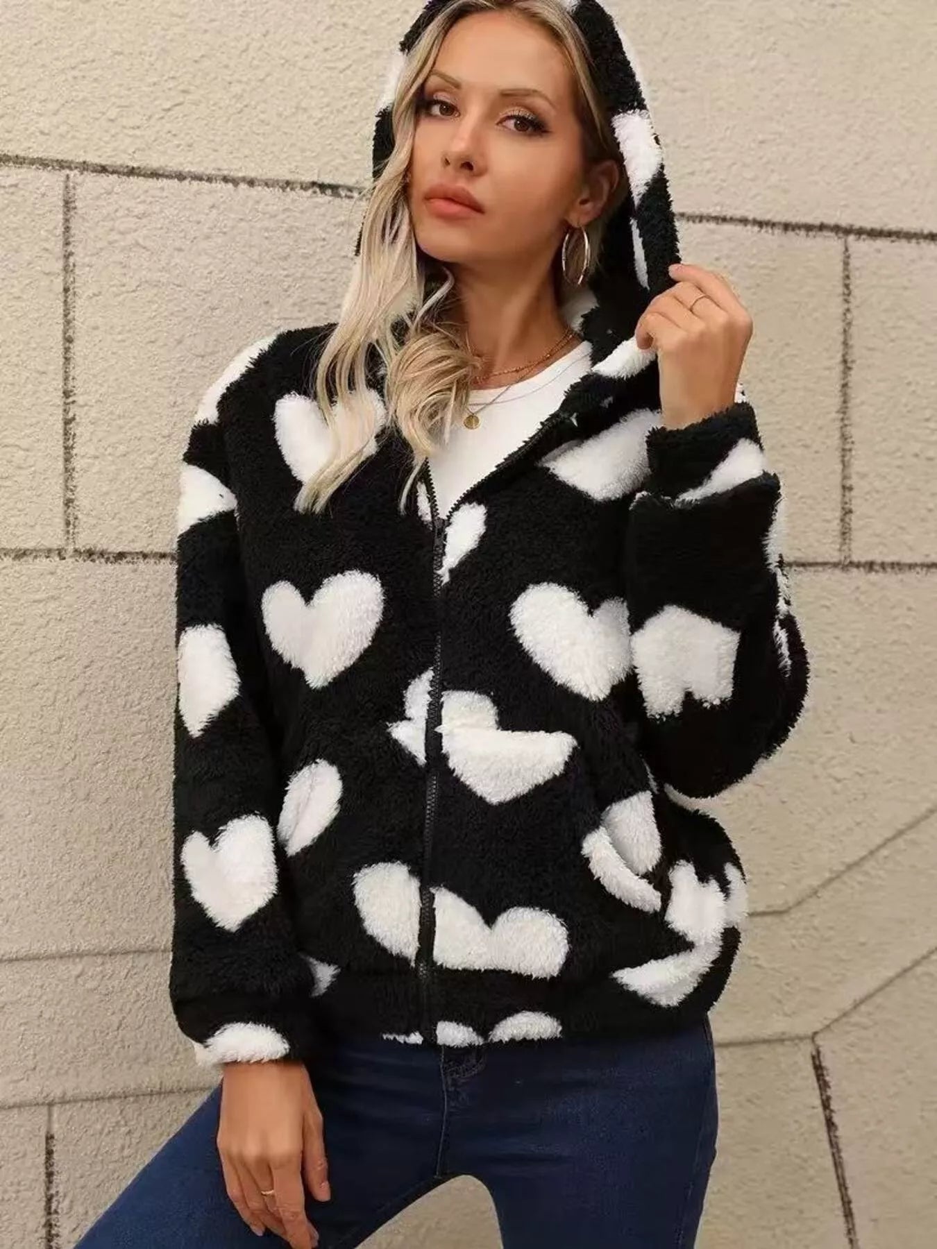 Heart Fuzzy Fleece Zip-Up Outerwear