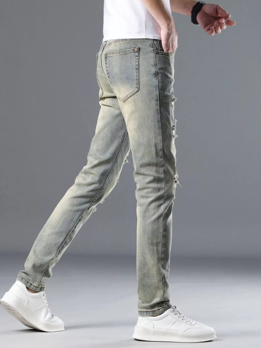 Men's Distressed Slim Fit Jeans