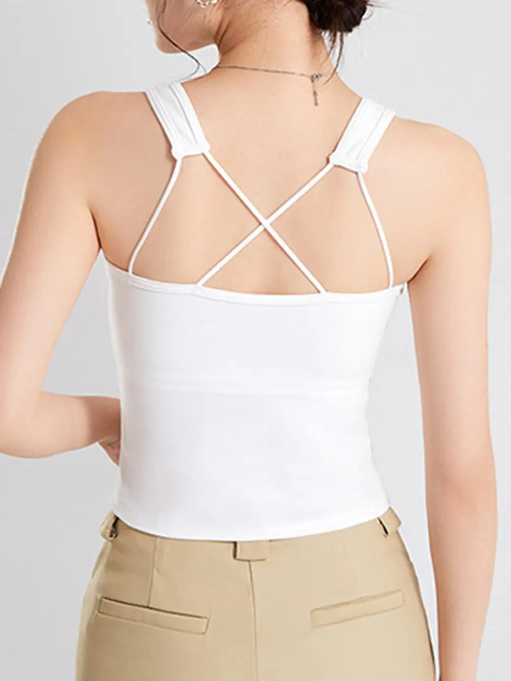 Crisscross Scoop Neck Wide Strap Cropped Tank with Chest Pads