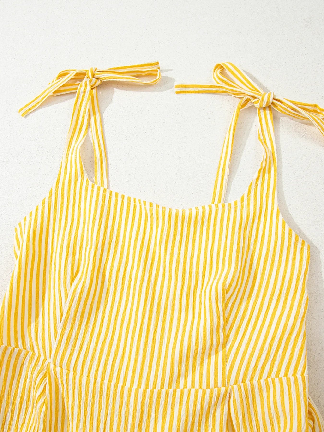 Stripe Shoulder Tie Smocked Back Casual Romper