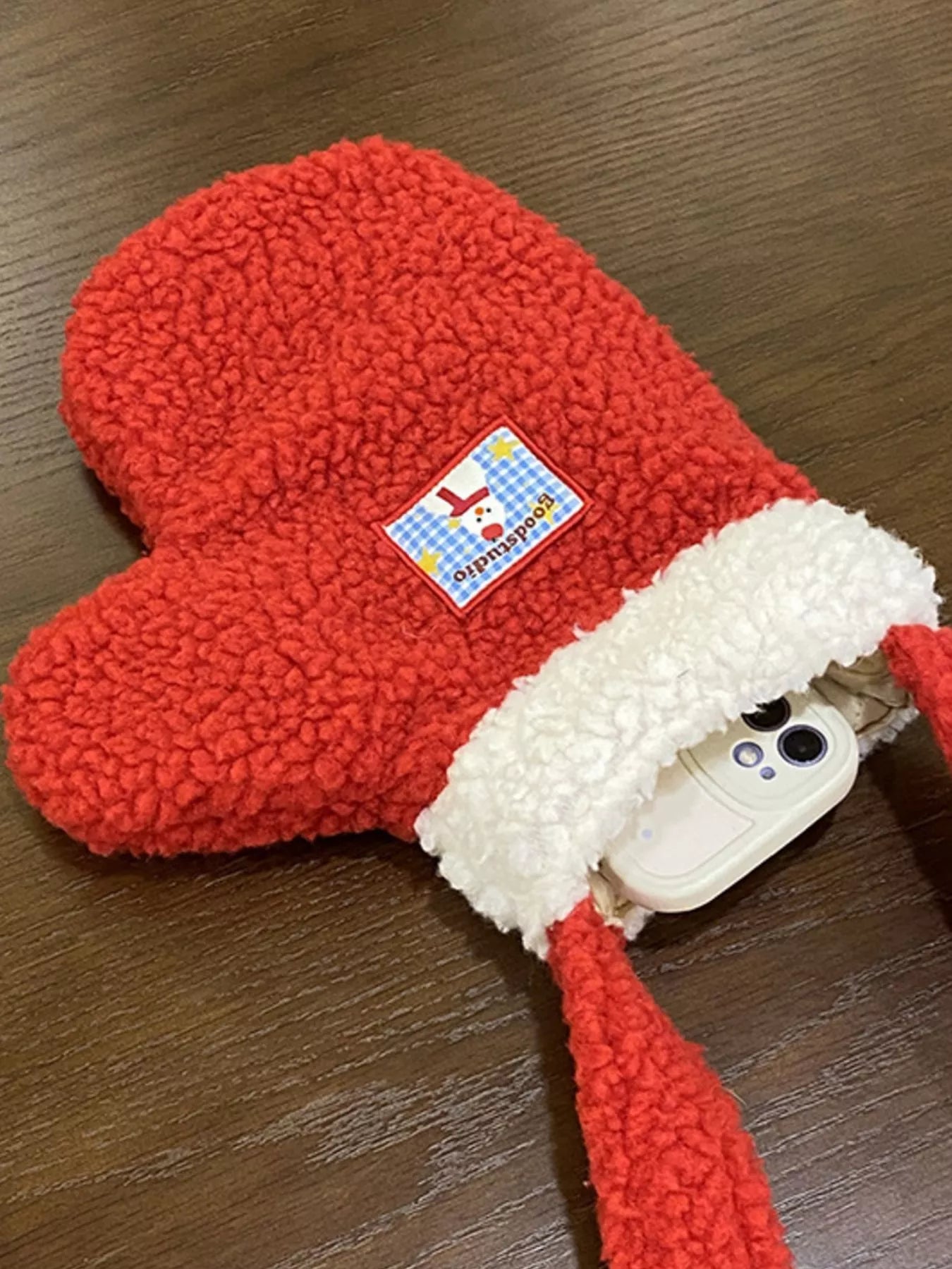 Christmas Mitten-Shaped Plush Crossbody Bag