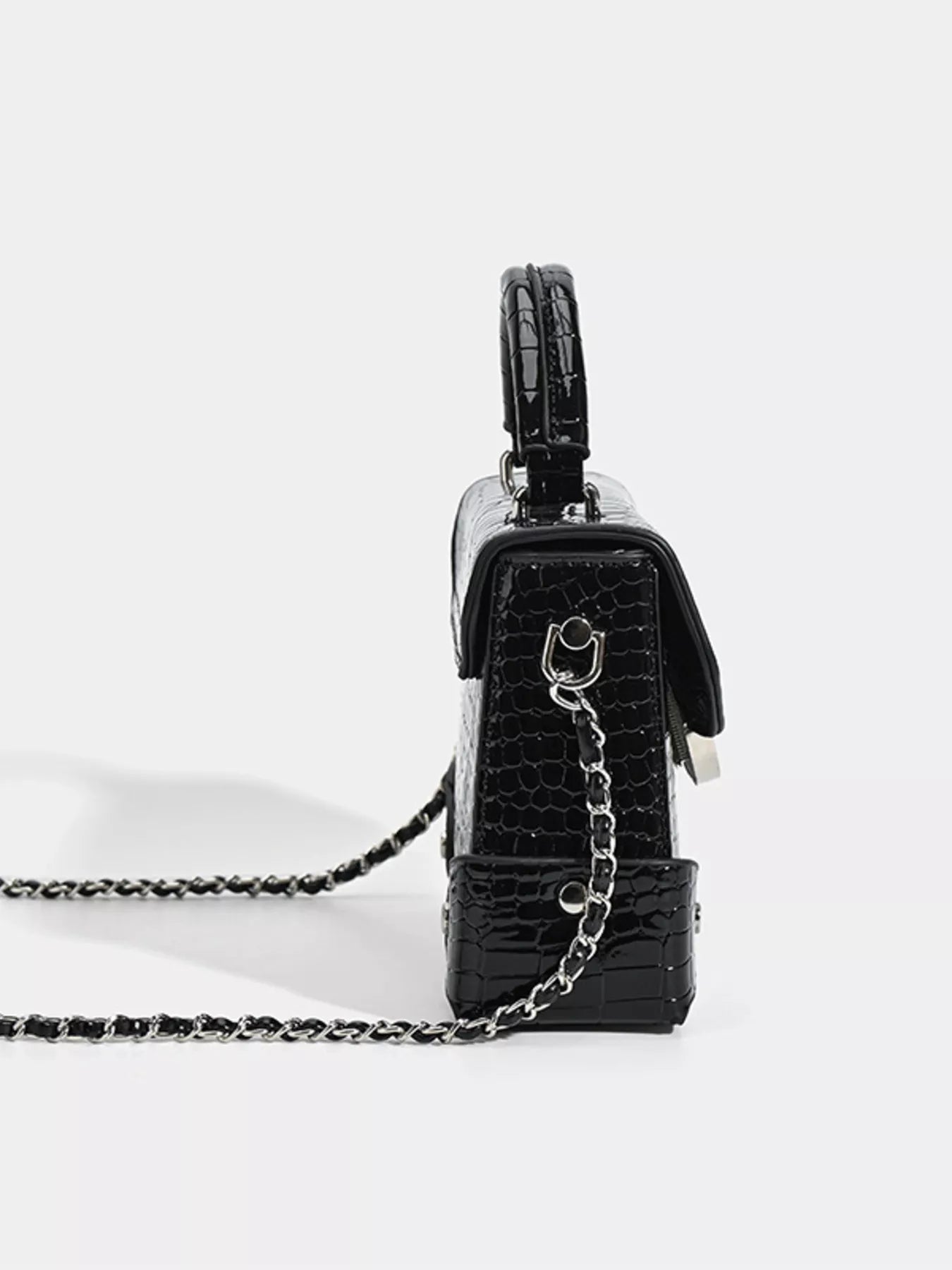 Crocodile Pattern Flap Crossbody Bag
