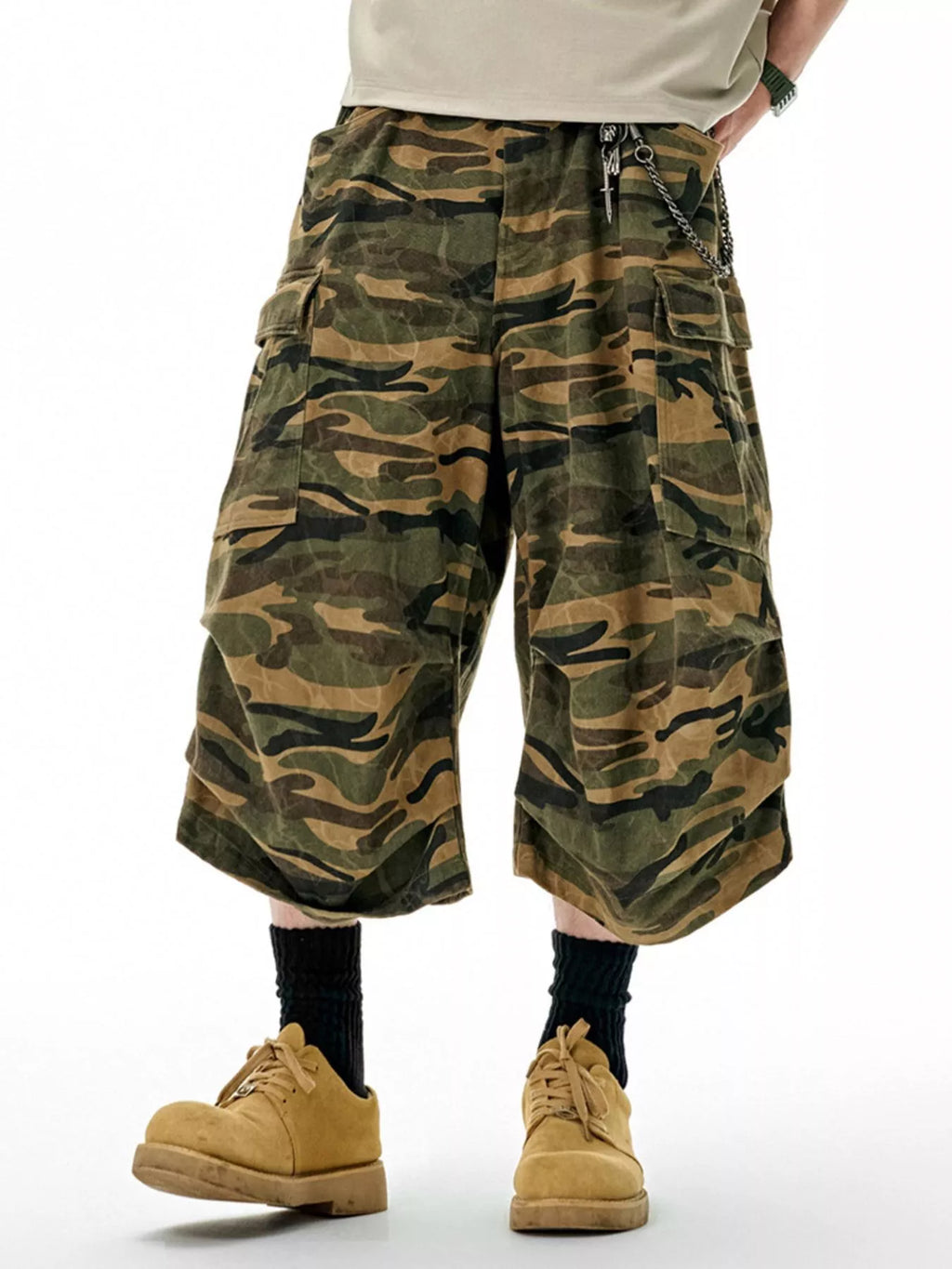 Men's Camo Cargo Culottes Shorts
