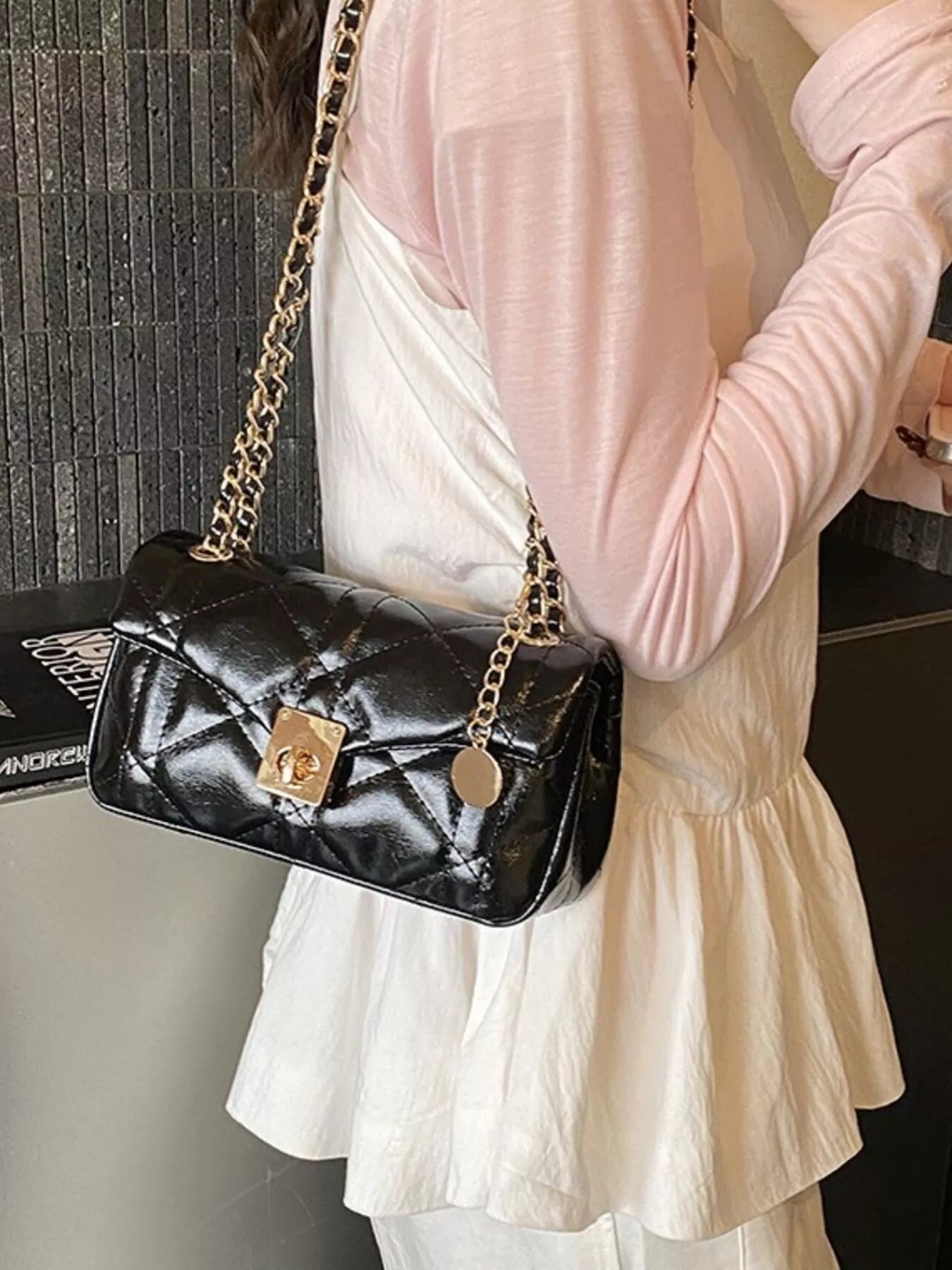 Quilted Chain Strap Crossbody Bag
