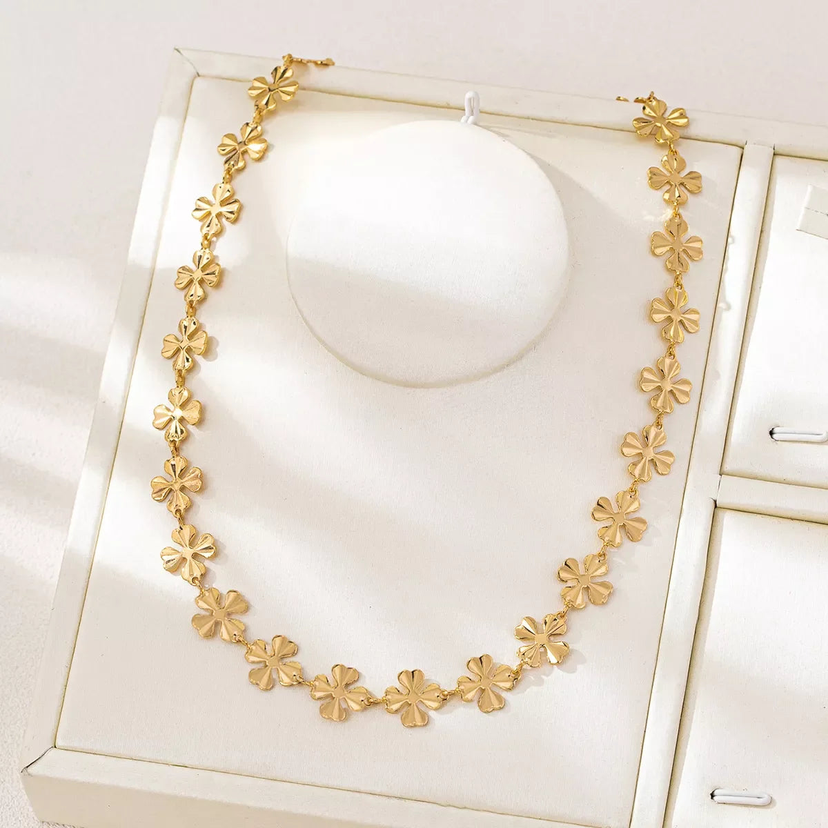 18K Gold-Plated Alloy Flower Chain Necklace