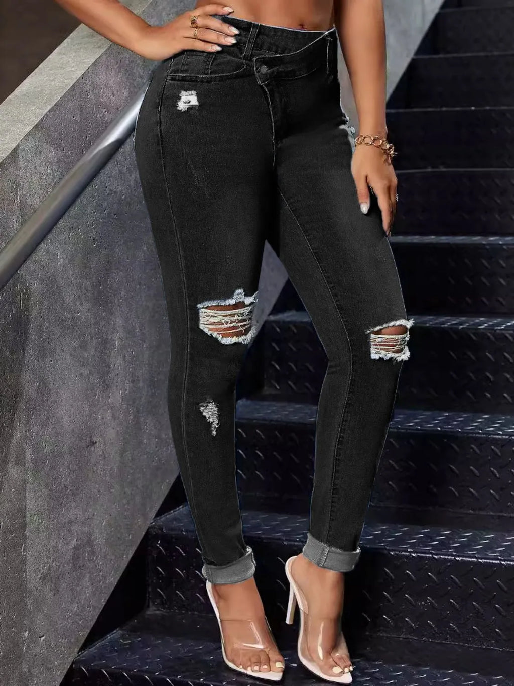 Distressed Skinny Jeans