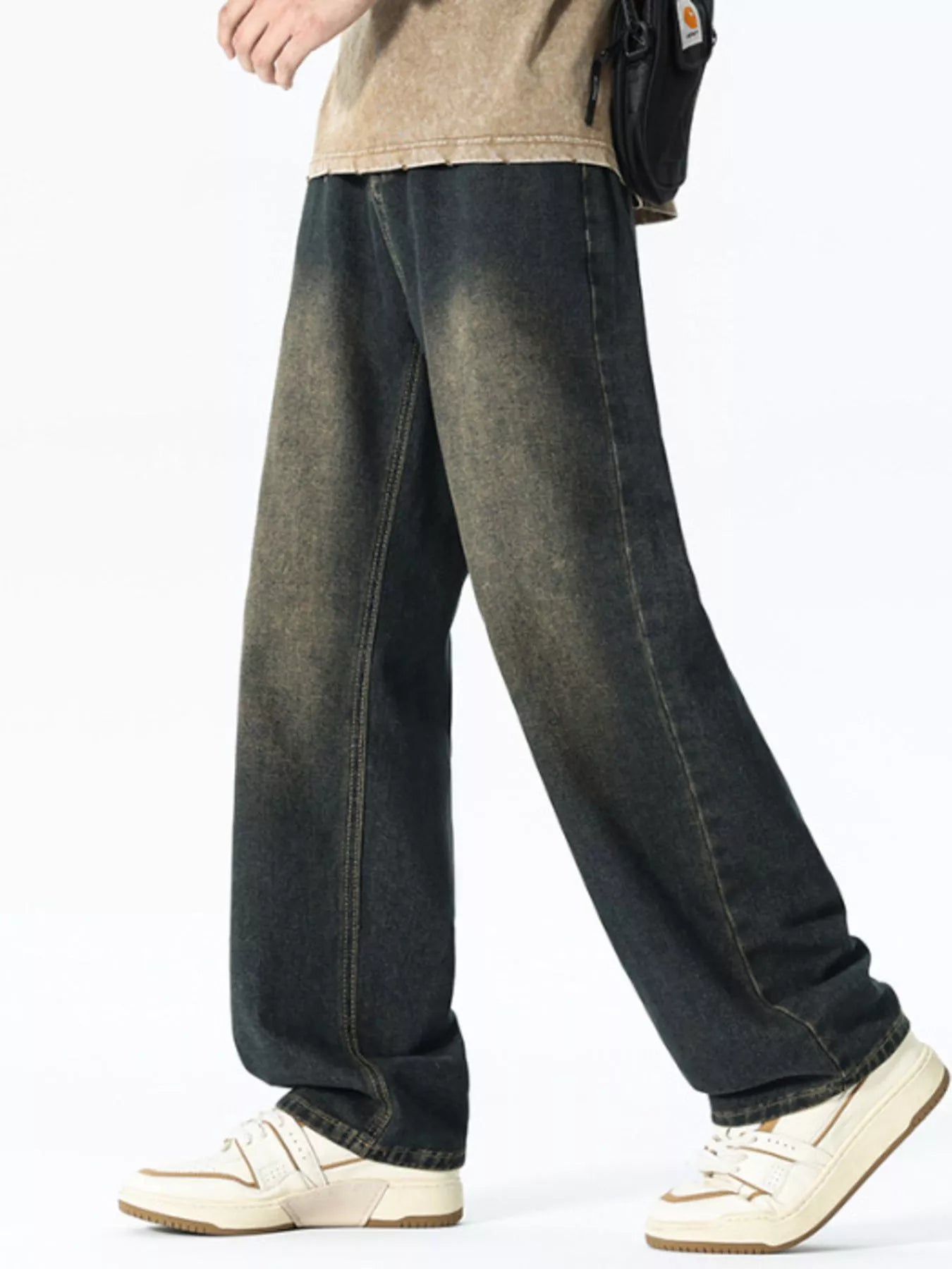 Men's Relaxed Fit Washed Jeans