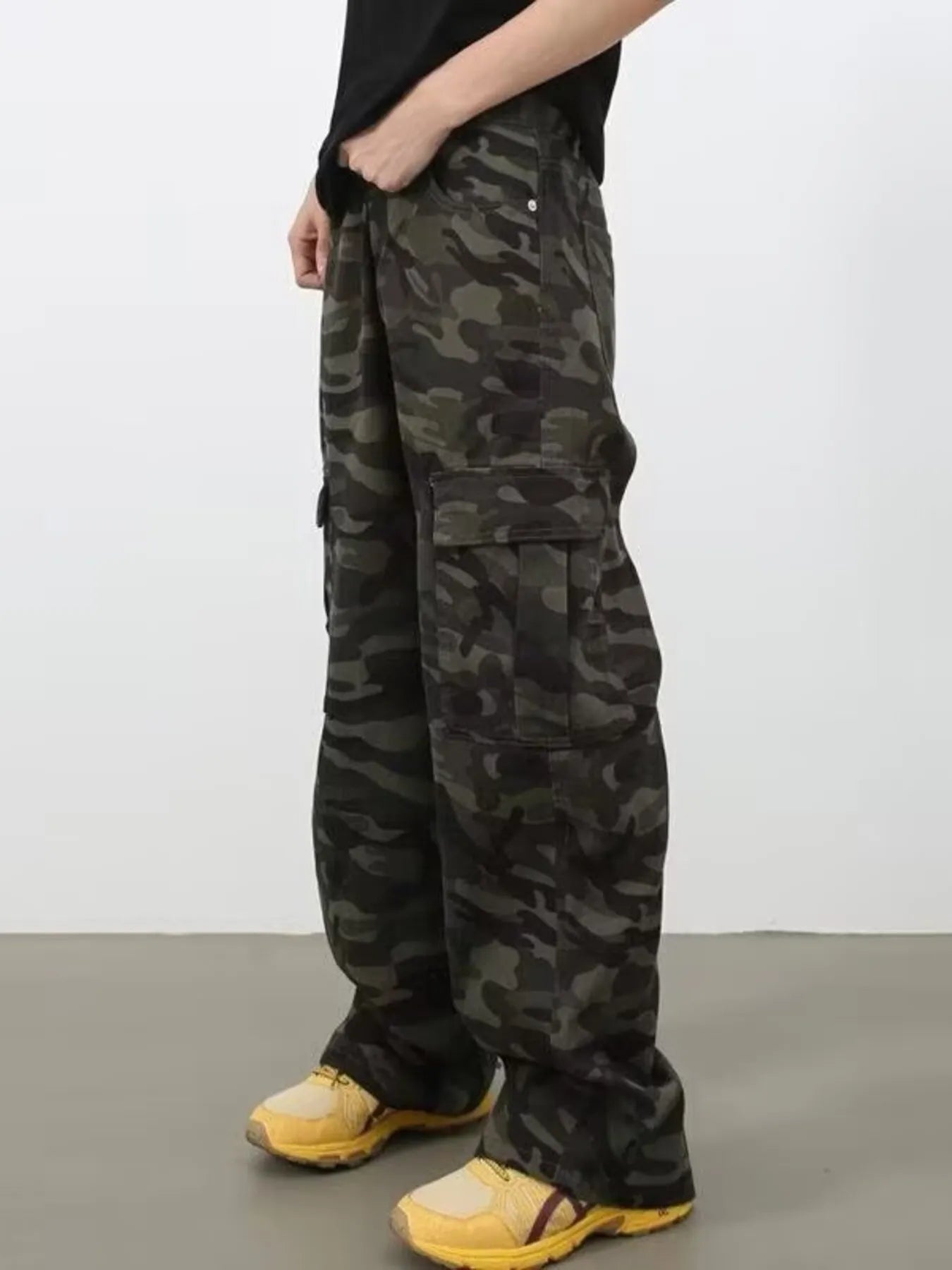 Men's Full Size Camo Print Wide Leg Cargo Jeans Plus Size