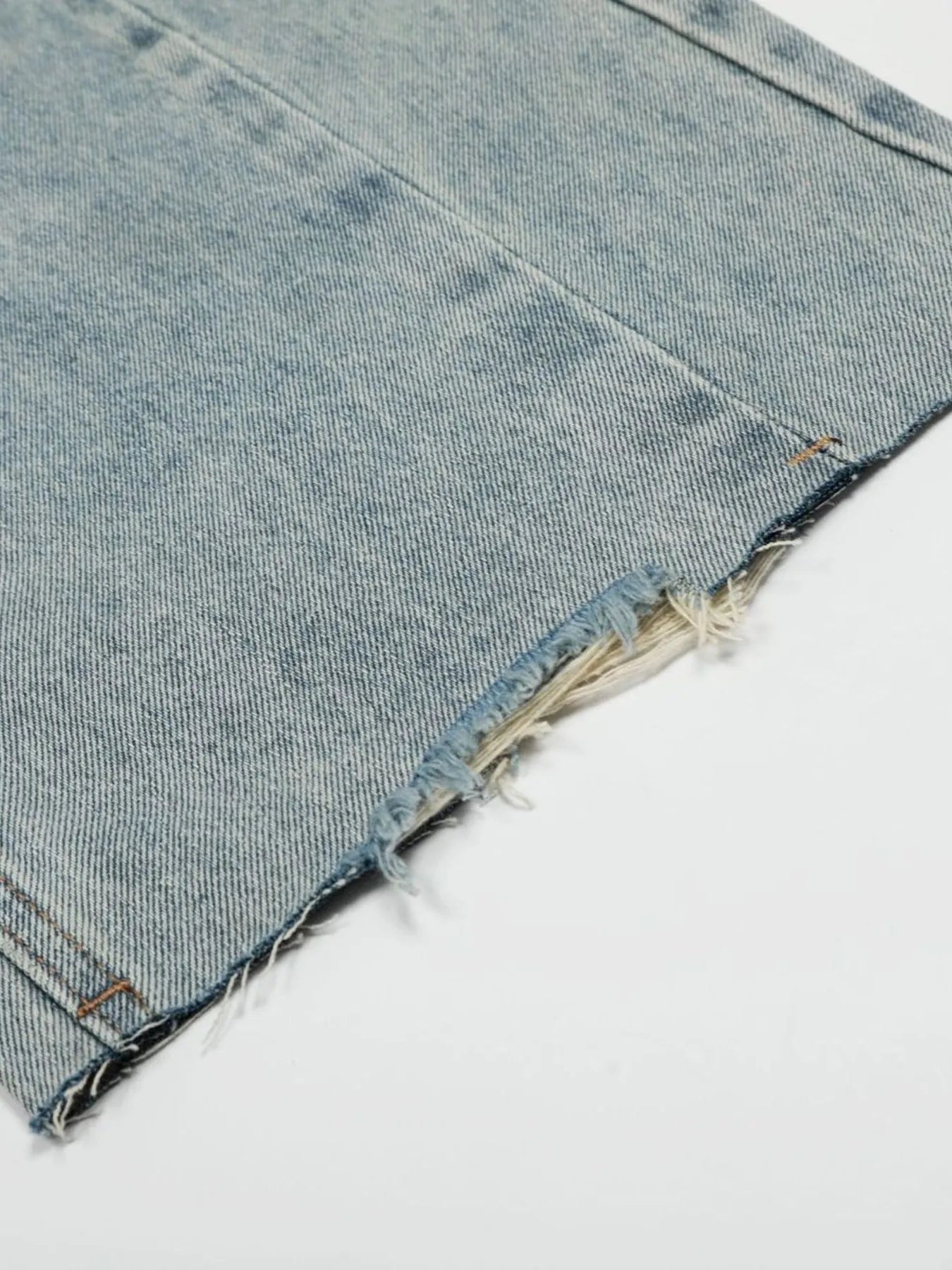 Men's Washed Distressed Curved Jeans