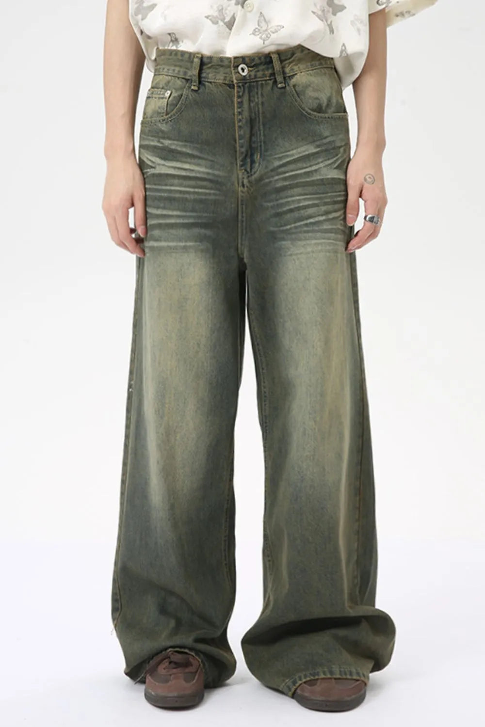 Wide Leg Jeans with Pockets