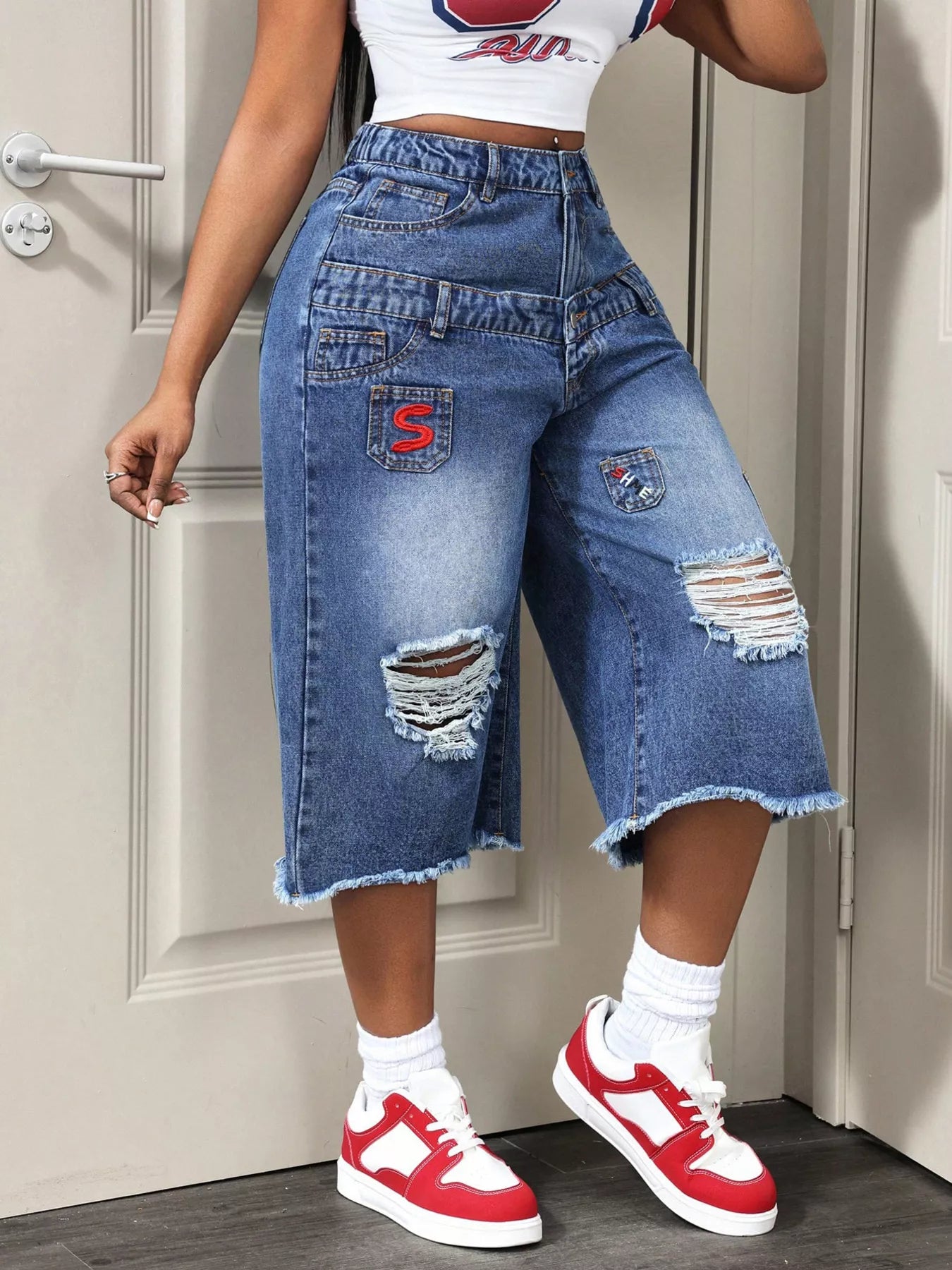 Distressed Wide-Leg Denim Capris