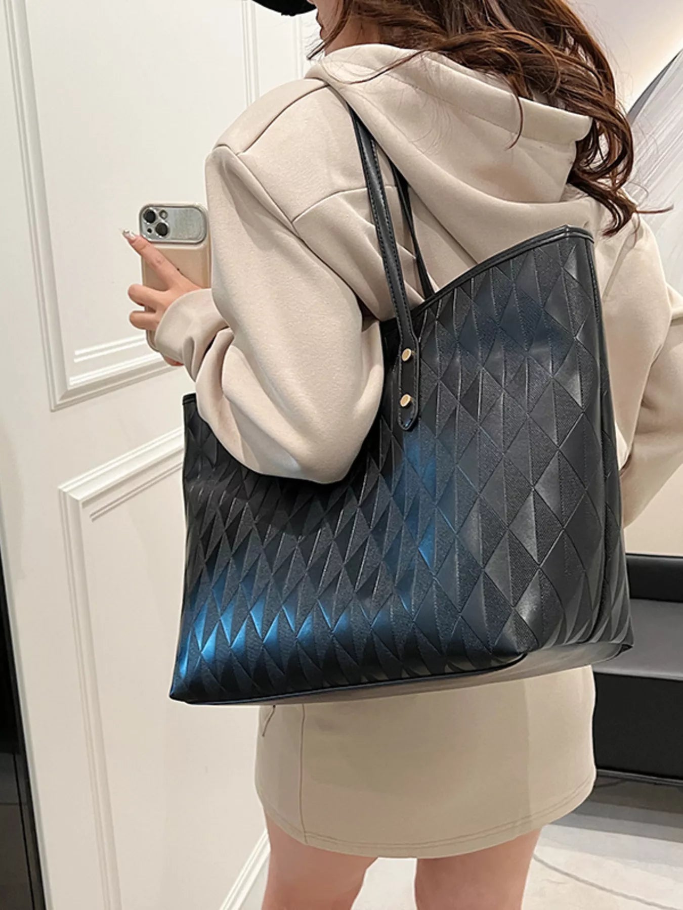 Large Capacity Shoulder Bag