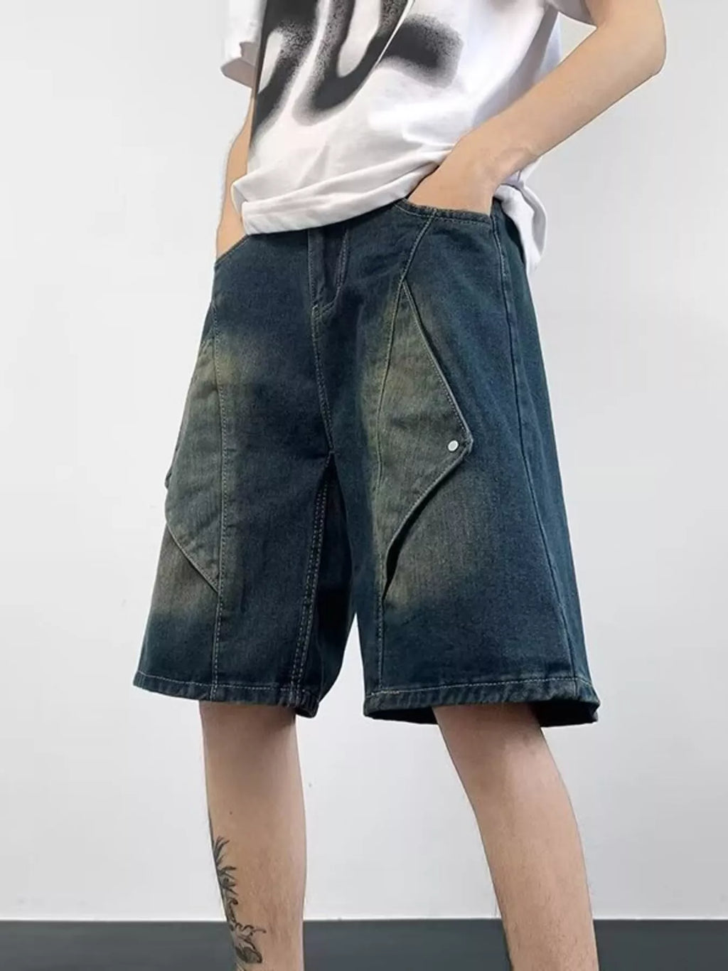 Men's Plus Size Wash Denim Shorts with Pockets