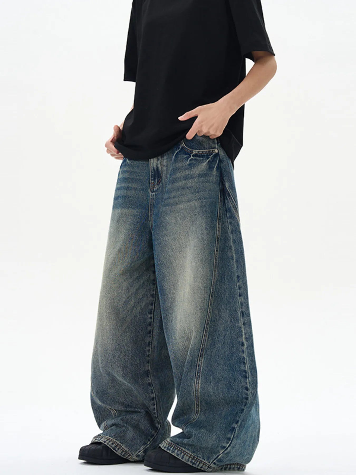 Men's Vintage Wash Wide Leg Jeans