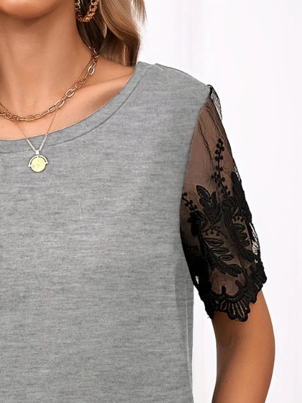 Lace Detail Round Neck Short Sleeve T-Shirt