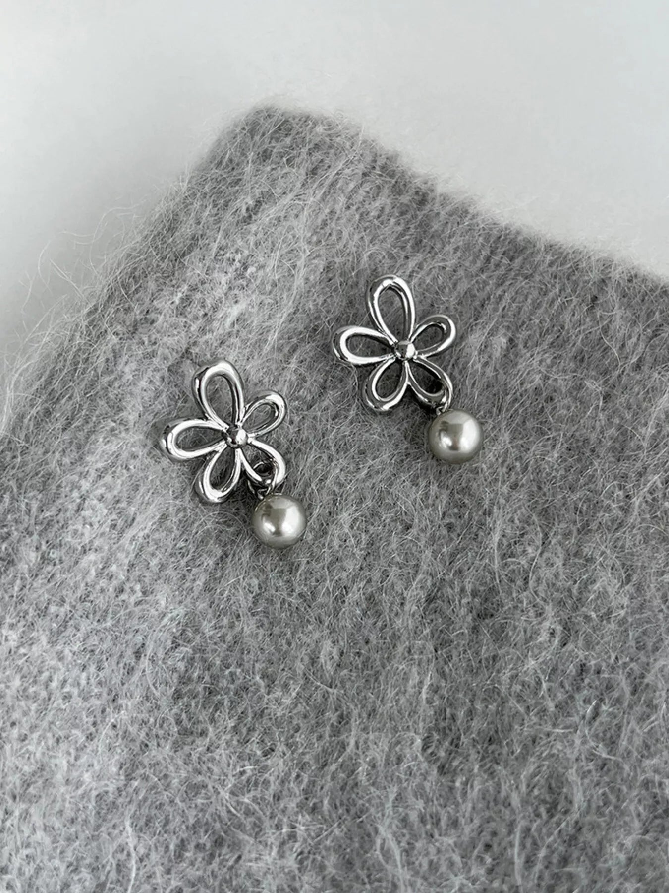 Flower Pearl Drop Earrings