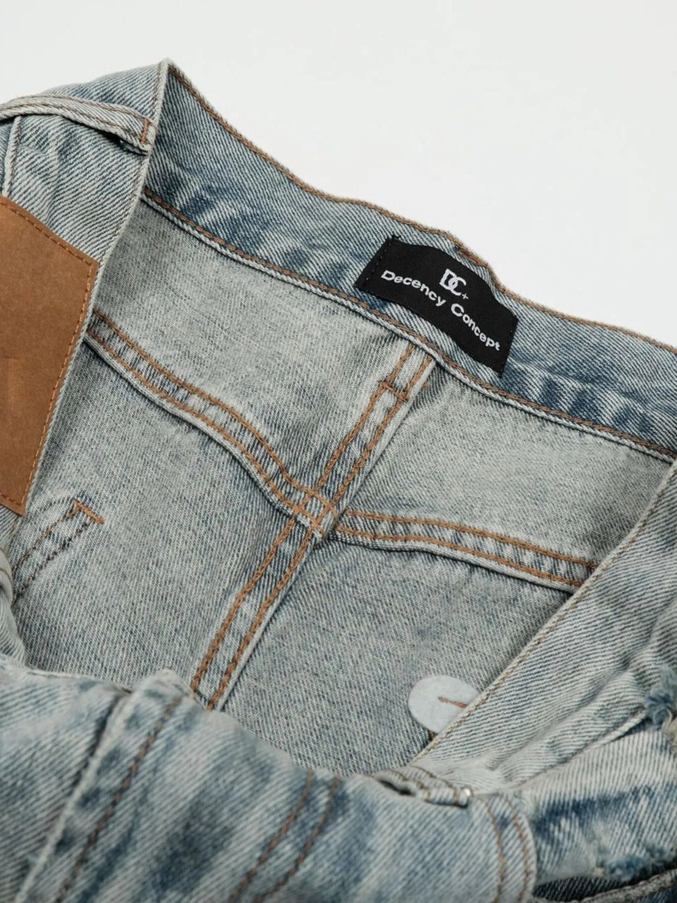 Men's Washed Distressed Curved Jeans