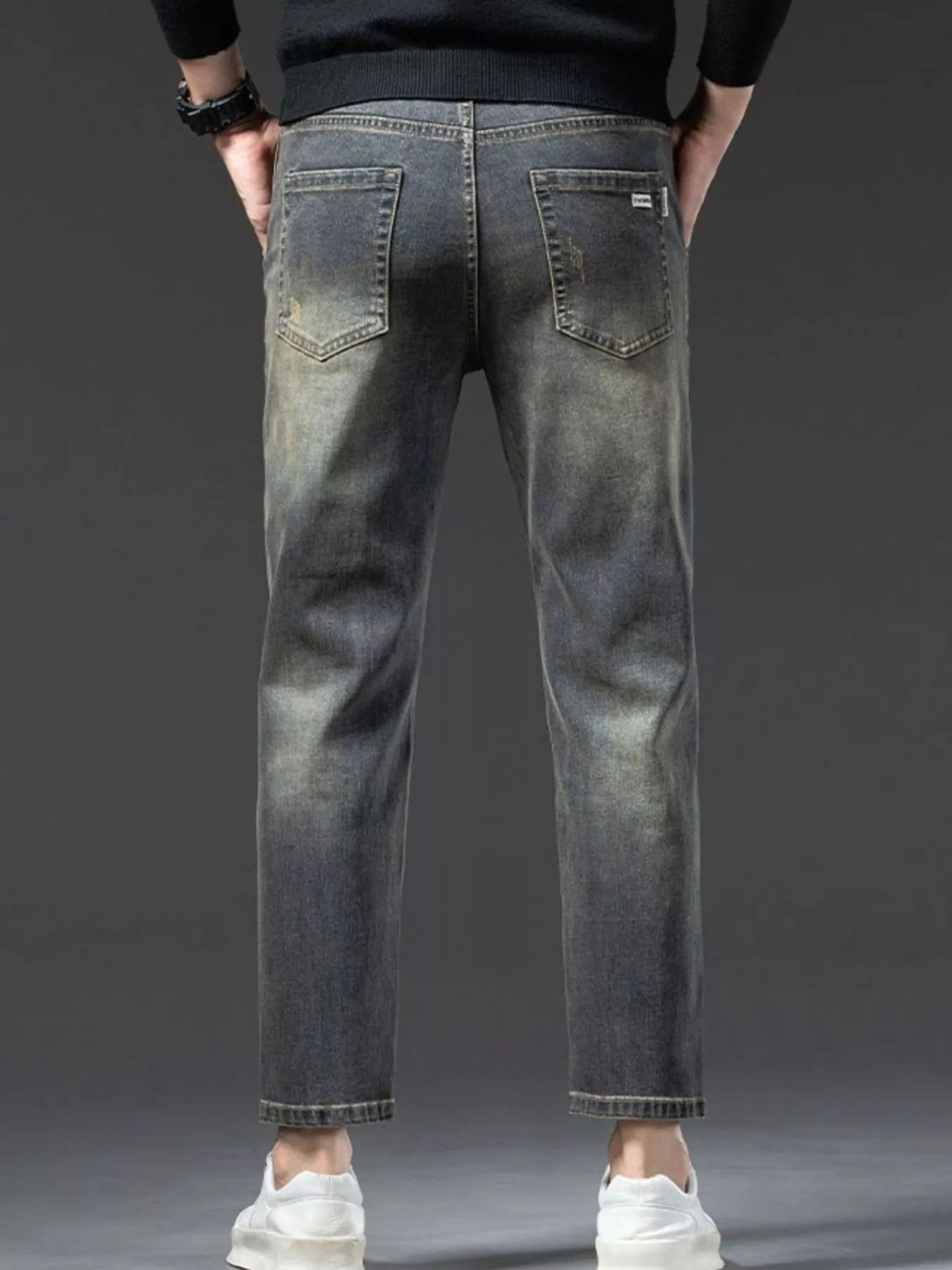 Men's Straight Leg Vintage Wash Jeans