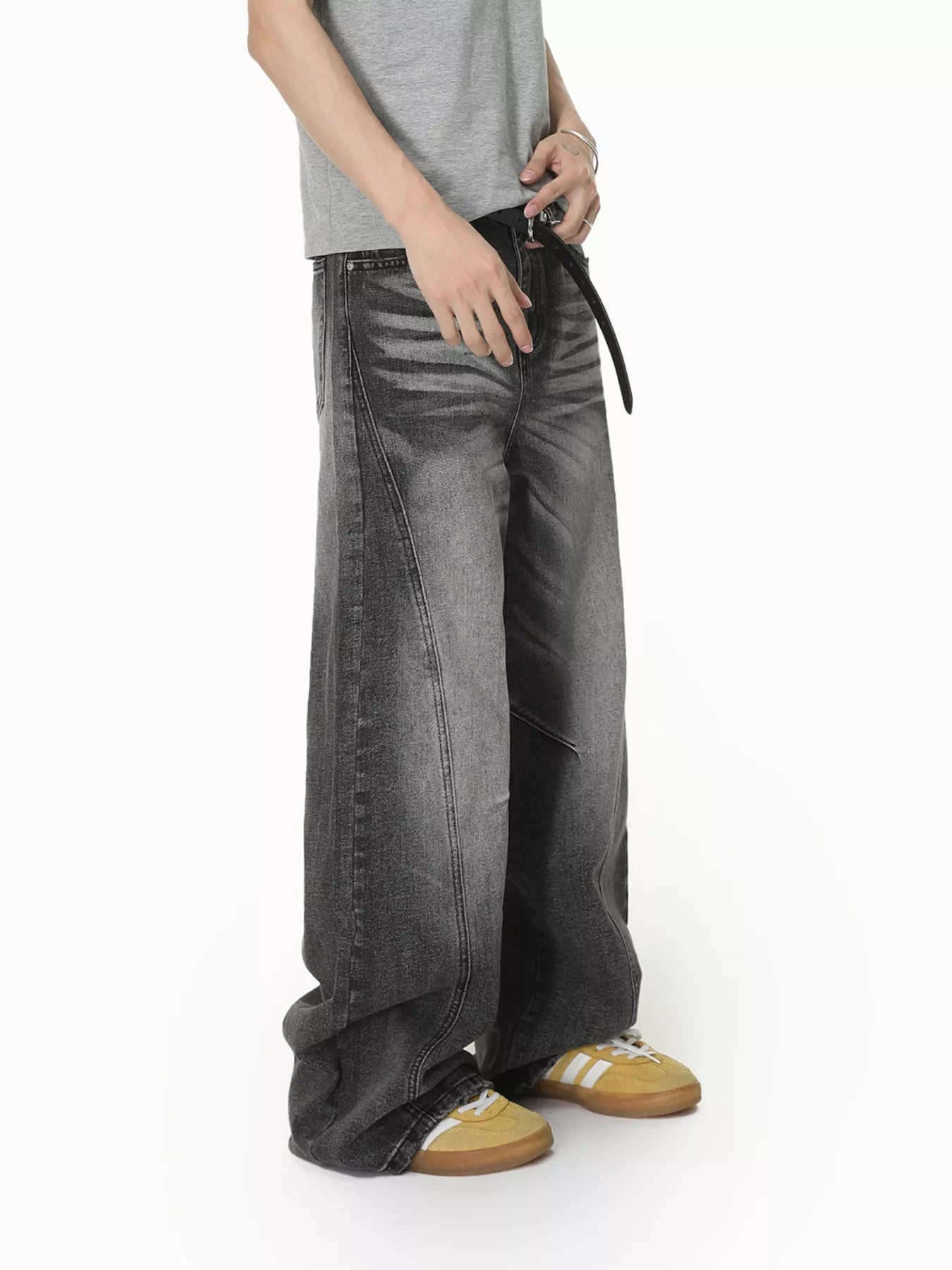 Men's Vintage Wash Wide Leg Jeans
